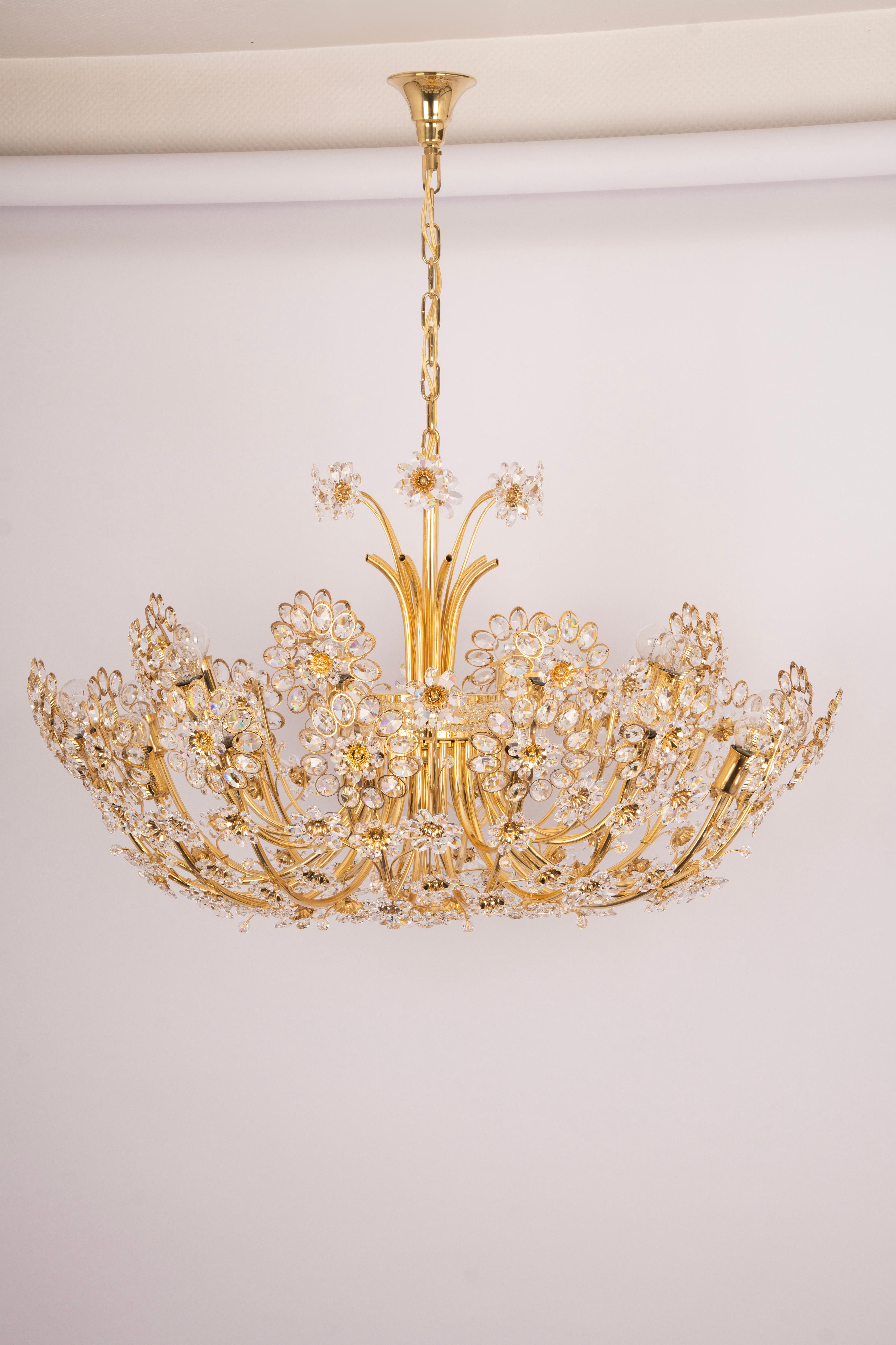 Mid-Century Modern Huge Delicate Gilt Brass and Crystal Flower Chandelier by Palwa, Germany, 1970s For Sale