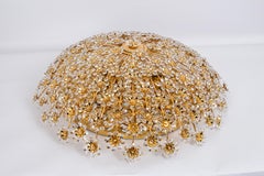 Enorme e delicato fiore in ottone dorato e vetro tagliato di Palwa, Germania, anni '70