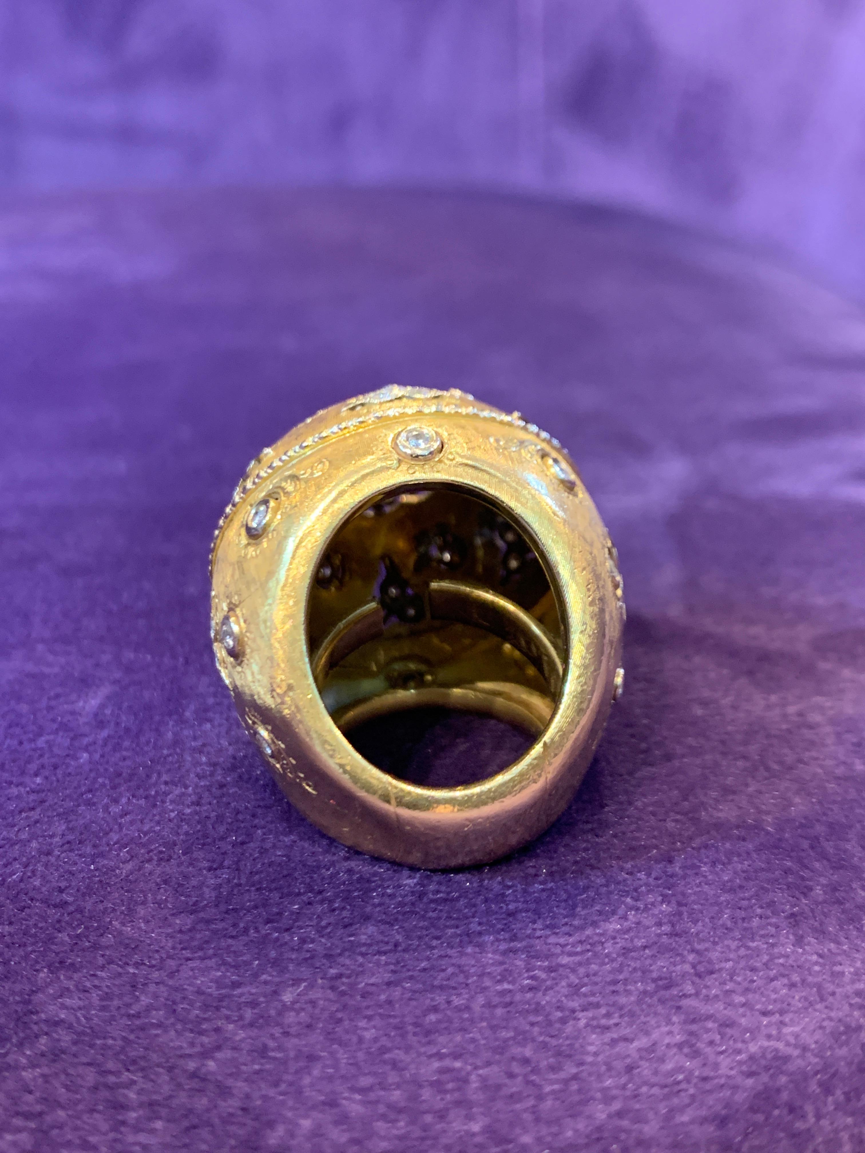 Huge Diamond and Gold Cocktail Ring For Sale 2