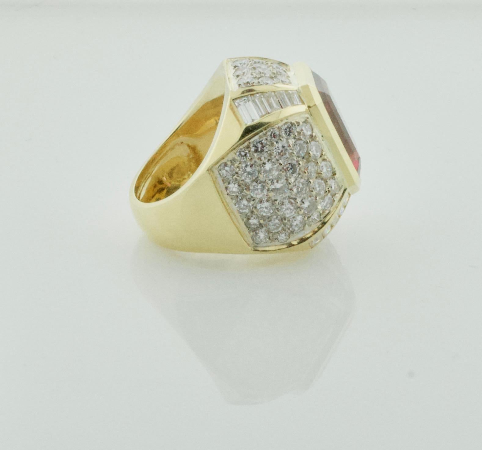 Modern Huge Diamond and Pink Tourmaline Ring in 18k For Sale