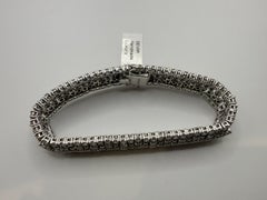 Riesiges Diamant-Armreif aus 18-karätigem Gold