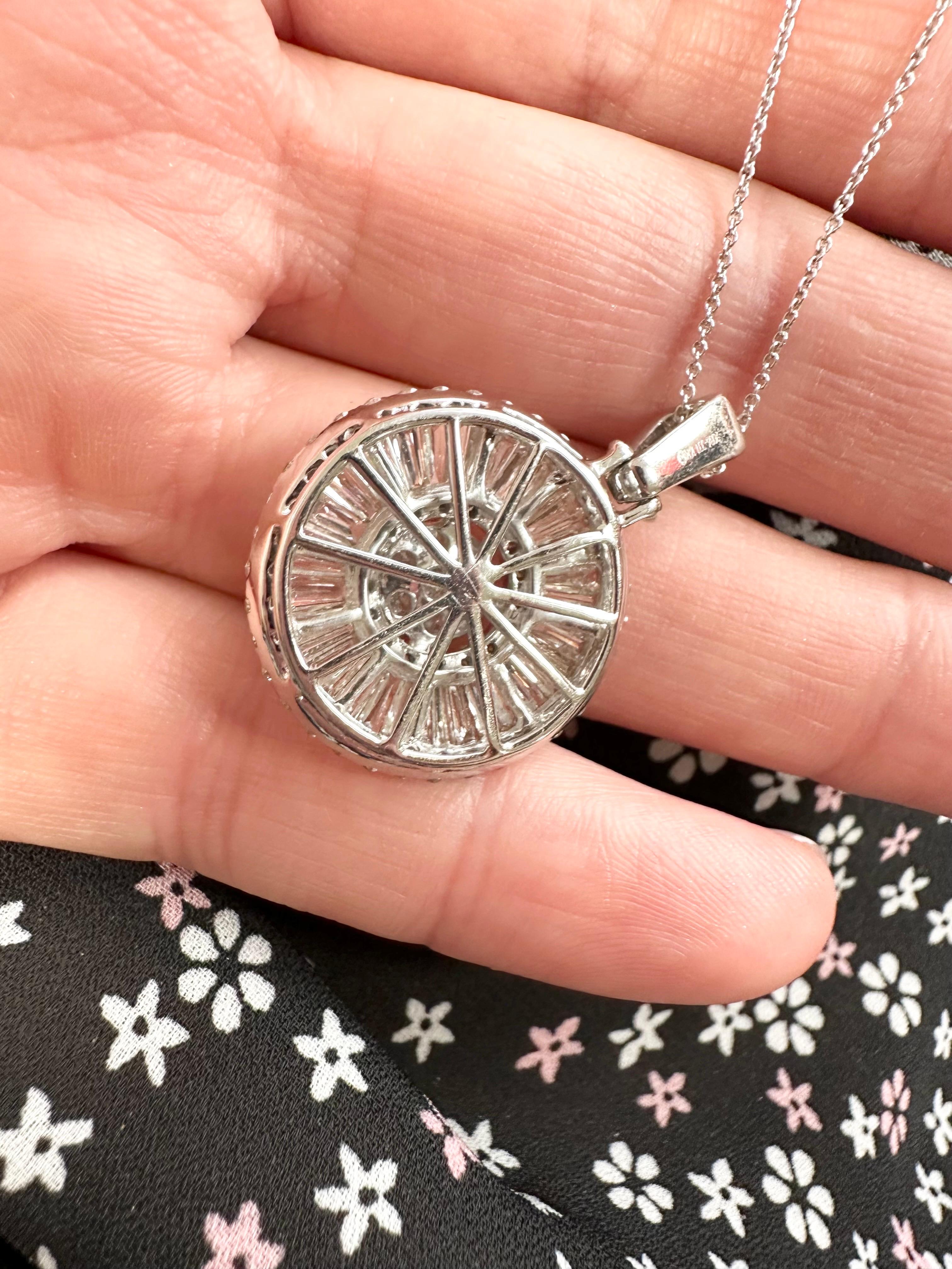 Huge diamond pendant necklace 4.96ct diamonds 14KT gold round compass pendant For Sale 4