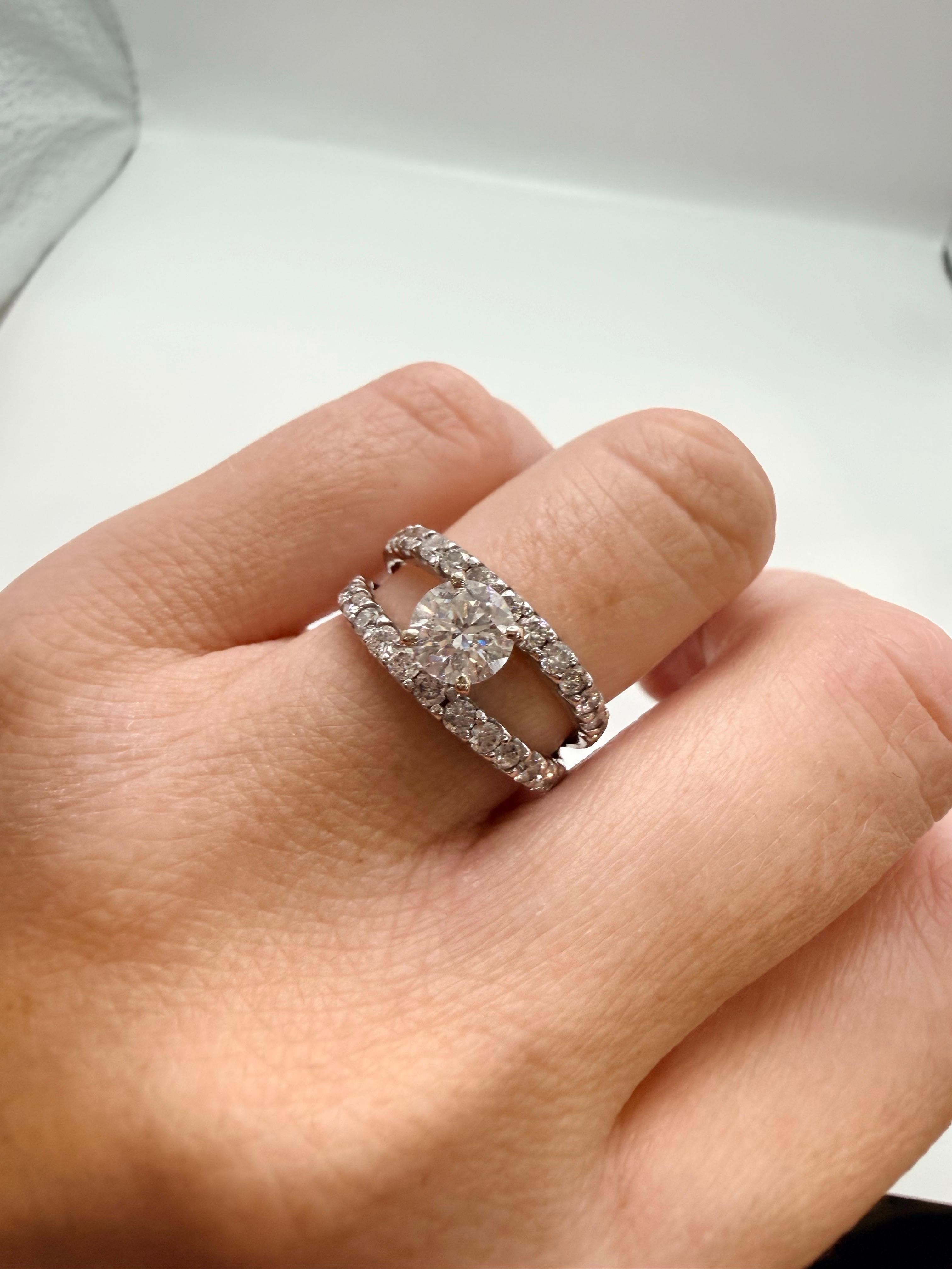 Bague à gros diamants en or 14KT look designer Neuf - En vente à Boca Raton, FL