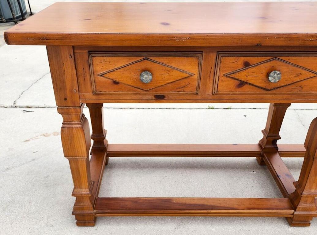 Bois Grande table console Drexel Heritage de 90 pouces en vente
