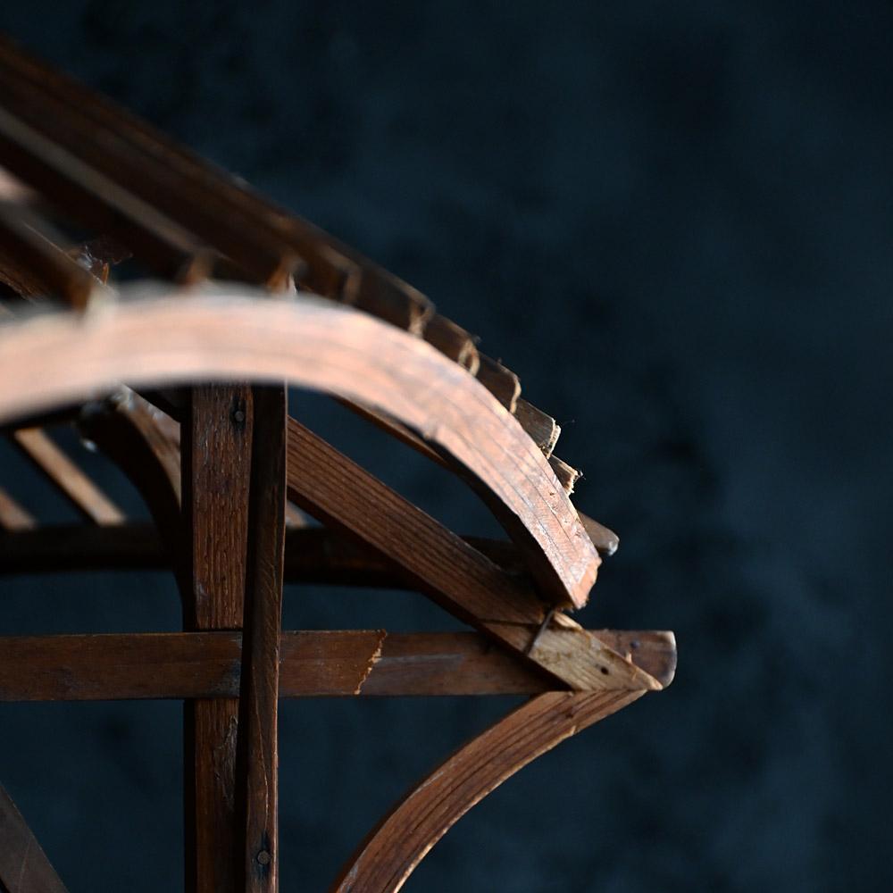 Énorme maquette architecturale anglaise en pin du début du 20e siècle État moyen - En vente à London, GB