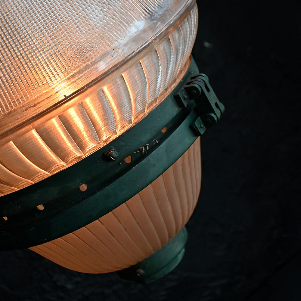 Industrial Huge Early 20th Century French Holophane Light  For Sale