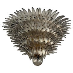 Enorme lampadario eclettico in piume di Murano in stile tropicale con vetro grigio affumicato