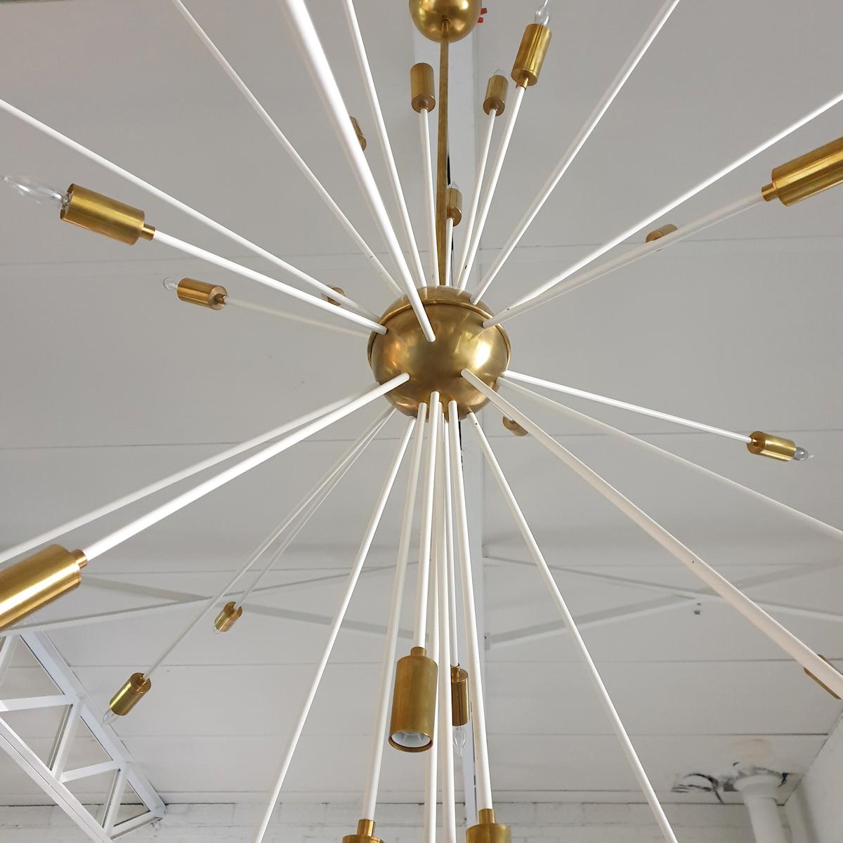 Large Brass Sputnik Chandelier, Mid-Century Modern, Stilnovo Style  In Excellent Condition In Dallas, TX