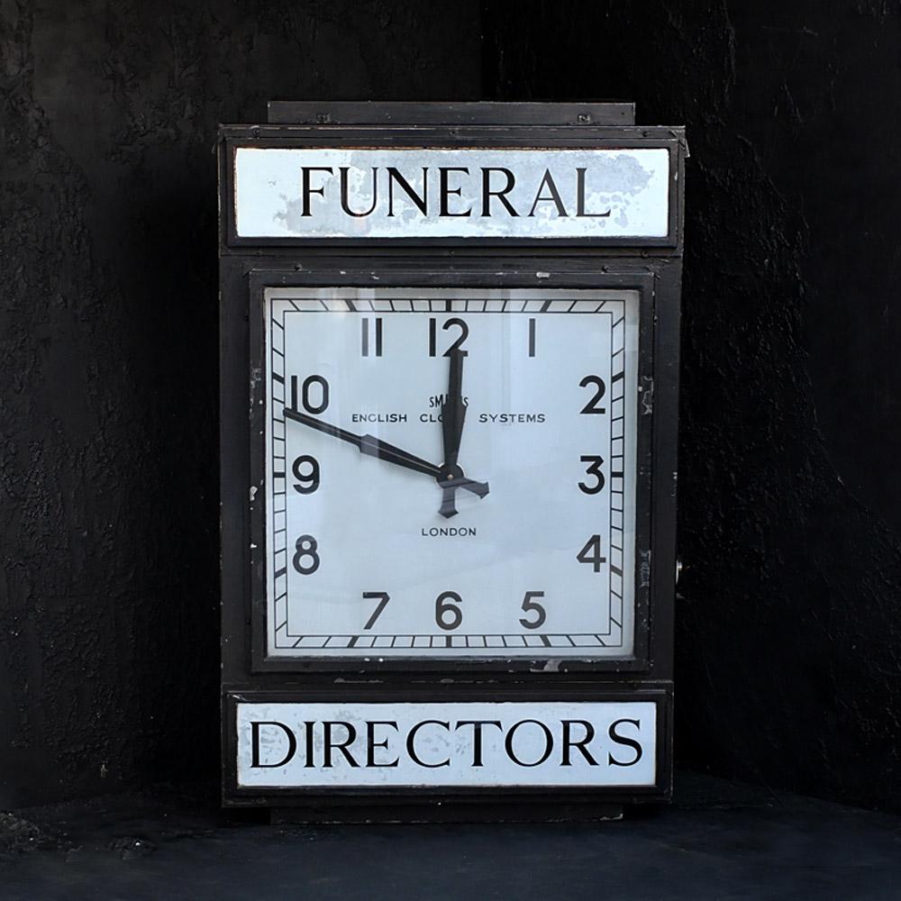 Early 20th Century Huge English Illuminated advertising clock by Smiths of London For Sale