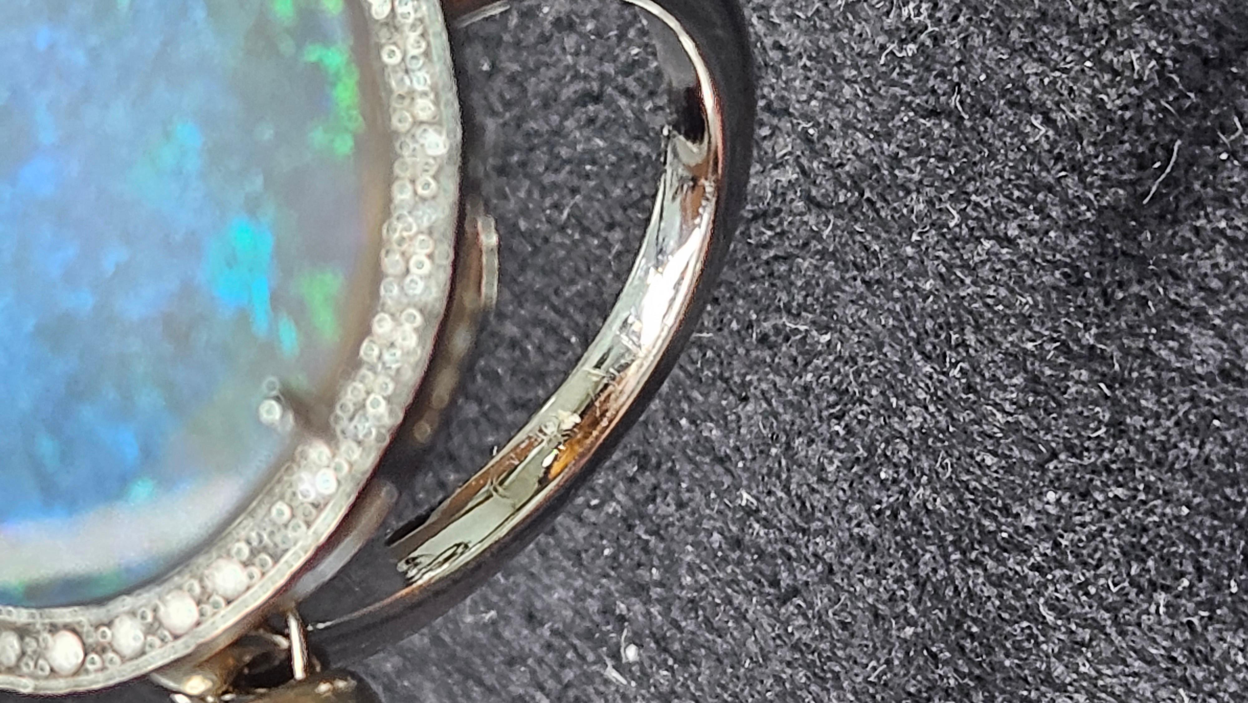 Bague en platine avec opale de cristal australienne et diamant, signée, ancienne propriété en vente 12