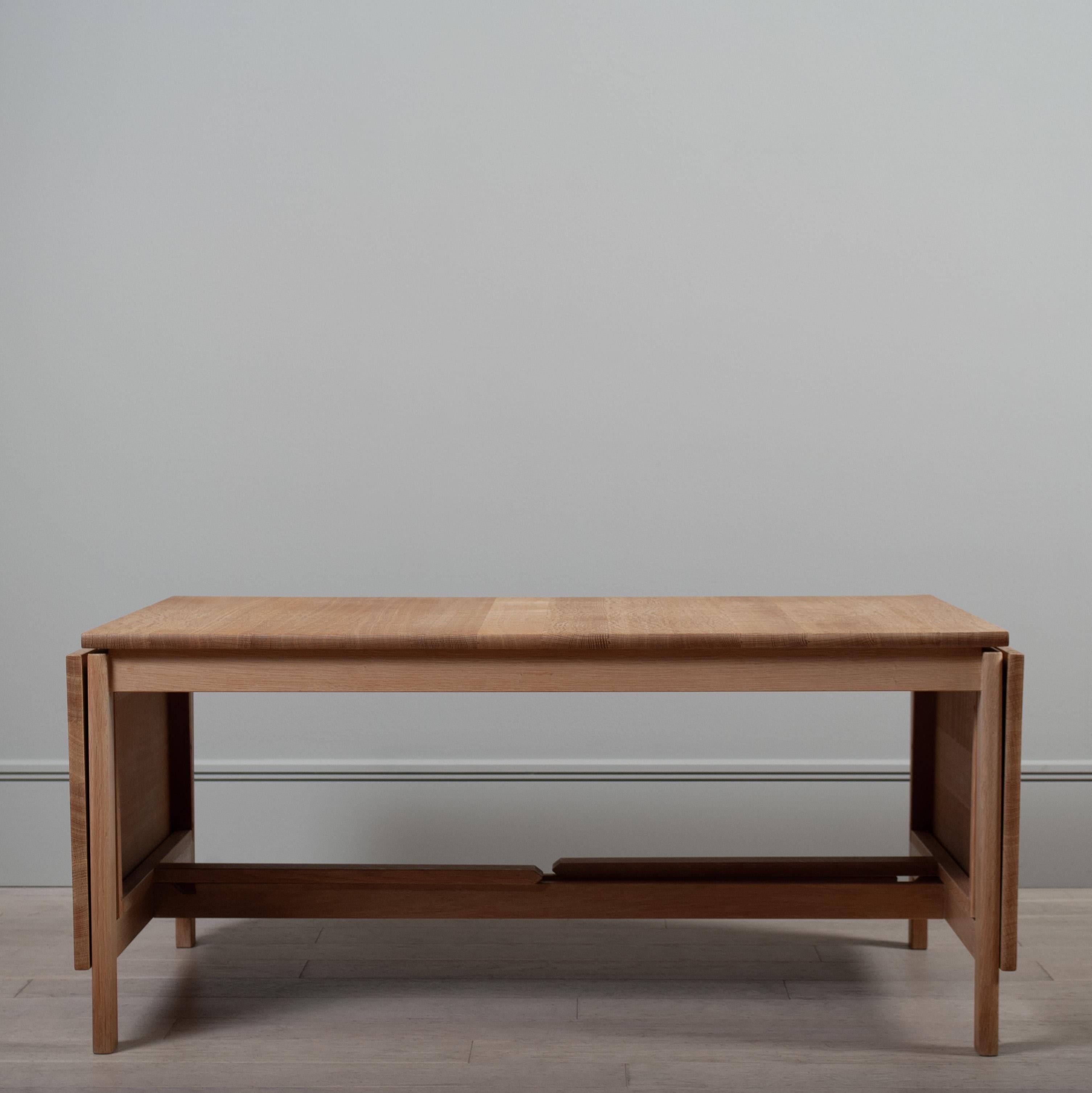 Huge Expandable Oak Center Table For Sale 4