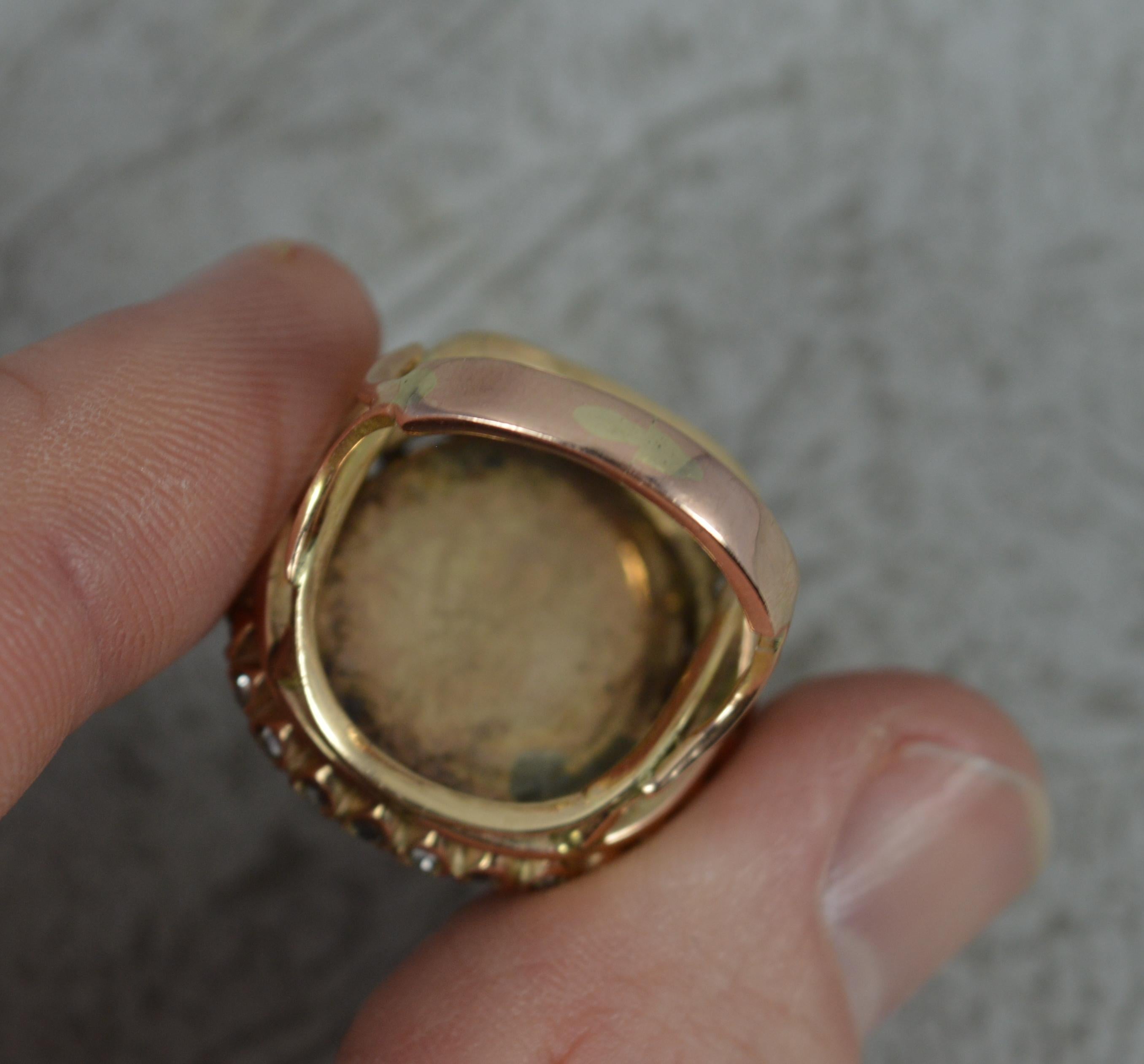 Rie Huge Foiled Back Granat Cabochon und Rosenschliff Diamant 15ct Gold Cluster Ring im Angebot 1