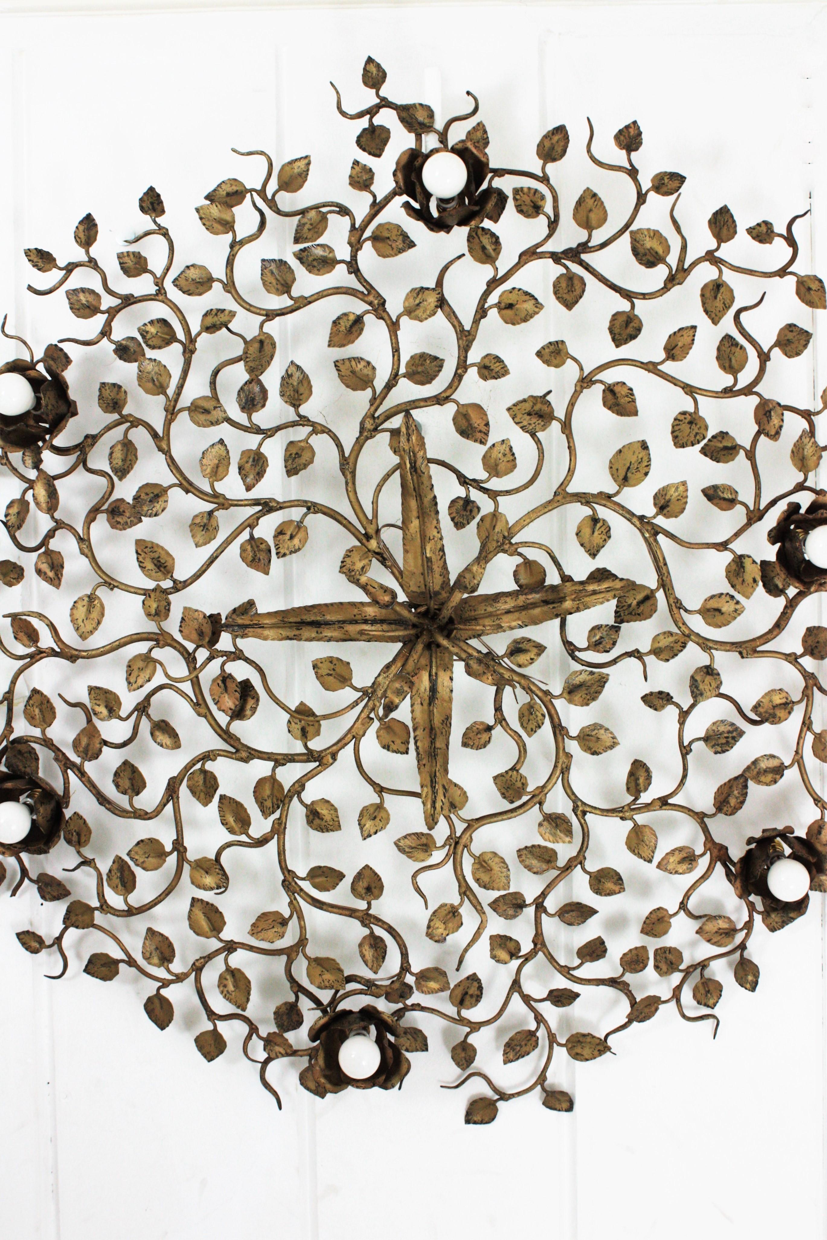 Huge Foliage Floral Flush Mount Light Fixture in Gilt Metal In Good Condition In Barcelona, ES