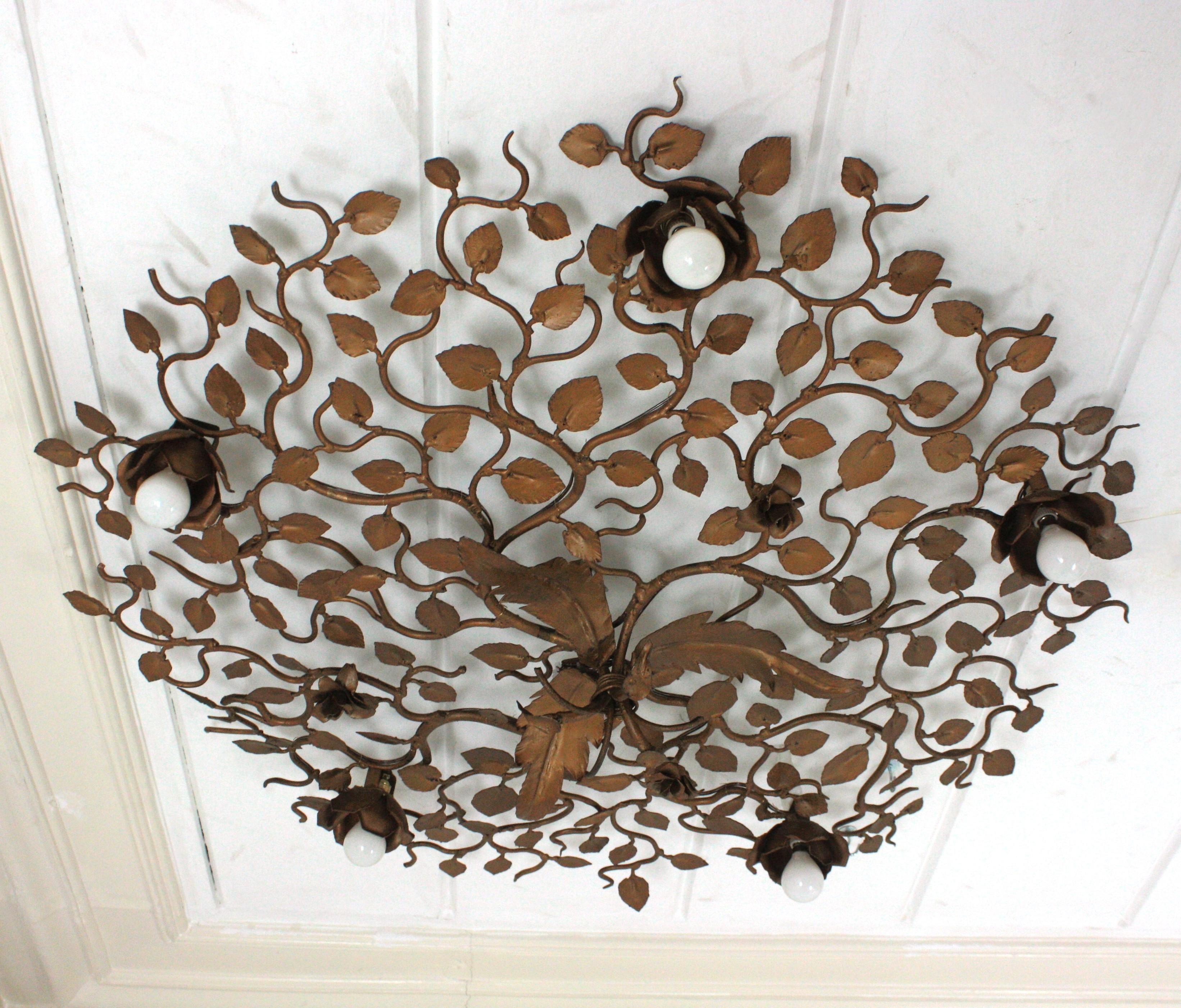 Huge Foliage Floral Flush Mount Light Fixture in Gilt Metal In Good Condition For Sale In Barcelona, ES