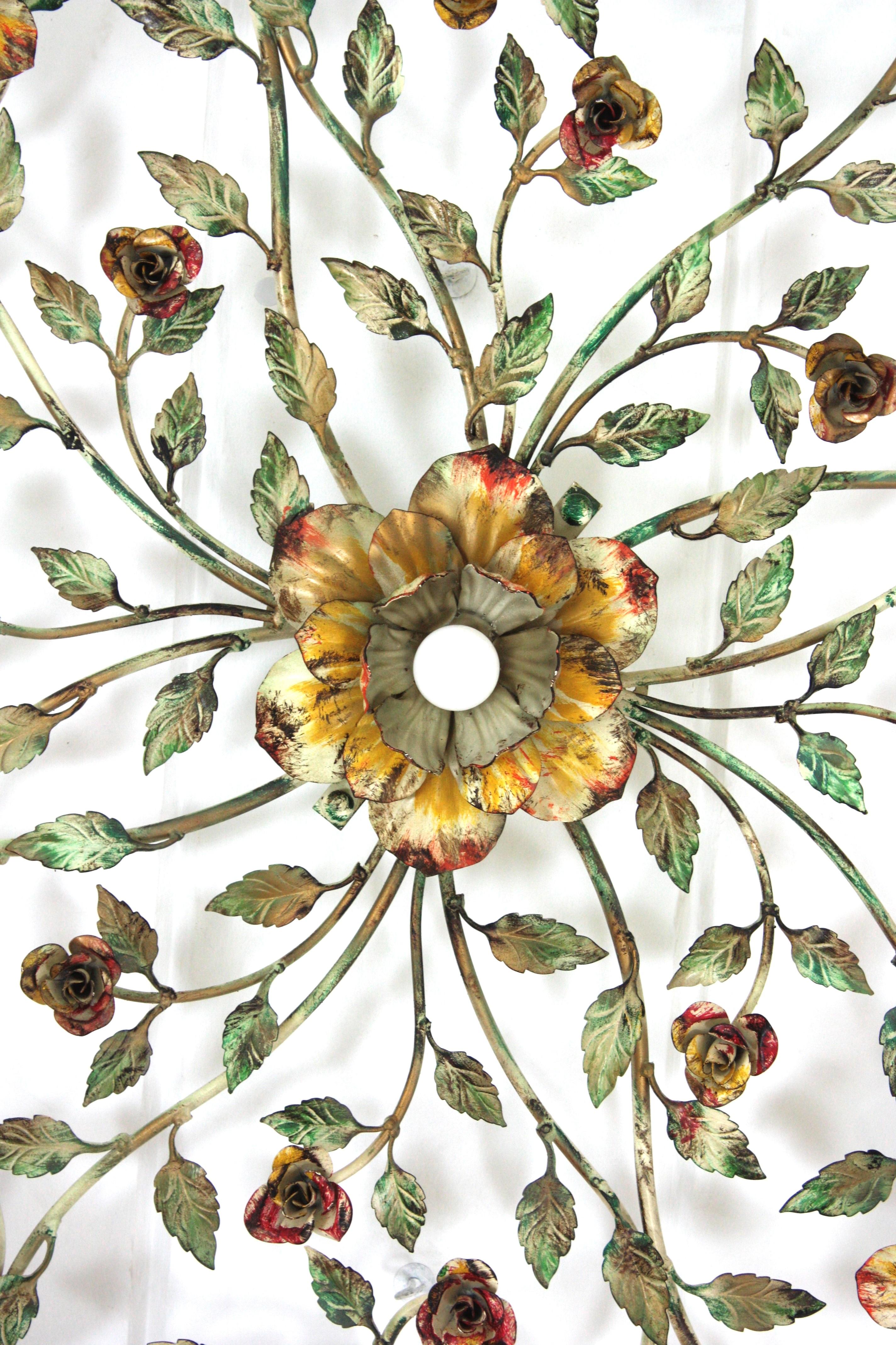 Mid-Century Modern Énorme luminaire à fleur de feuillage en fer polychrome, 47 po en vente