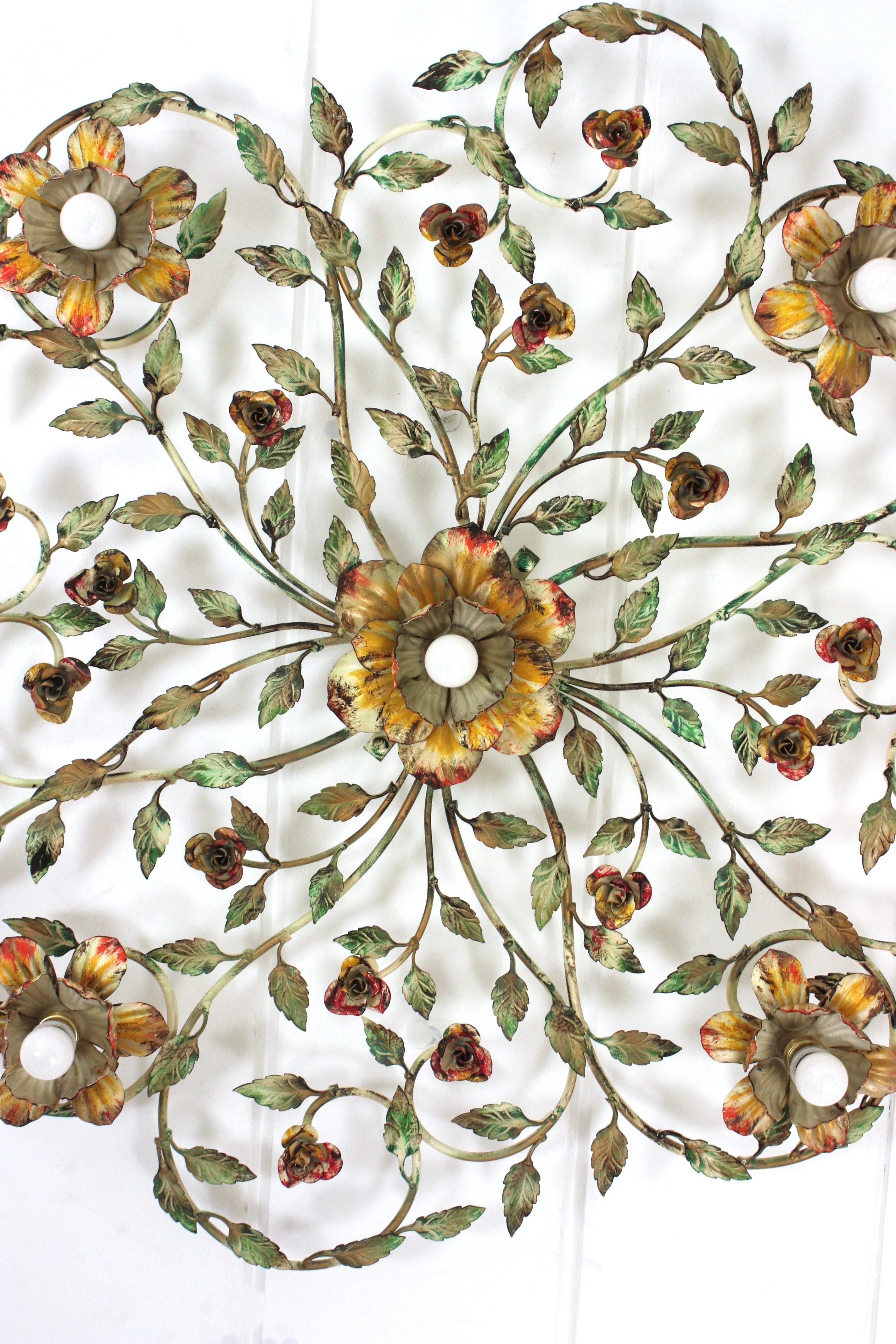 Fait main Énorme luminaire à fleur de feuillage en fer polychrome, 47 po en vente