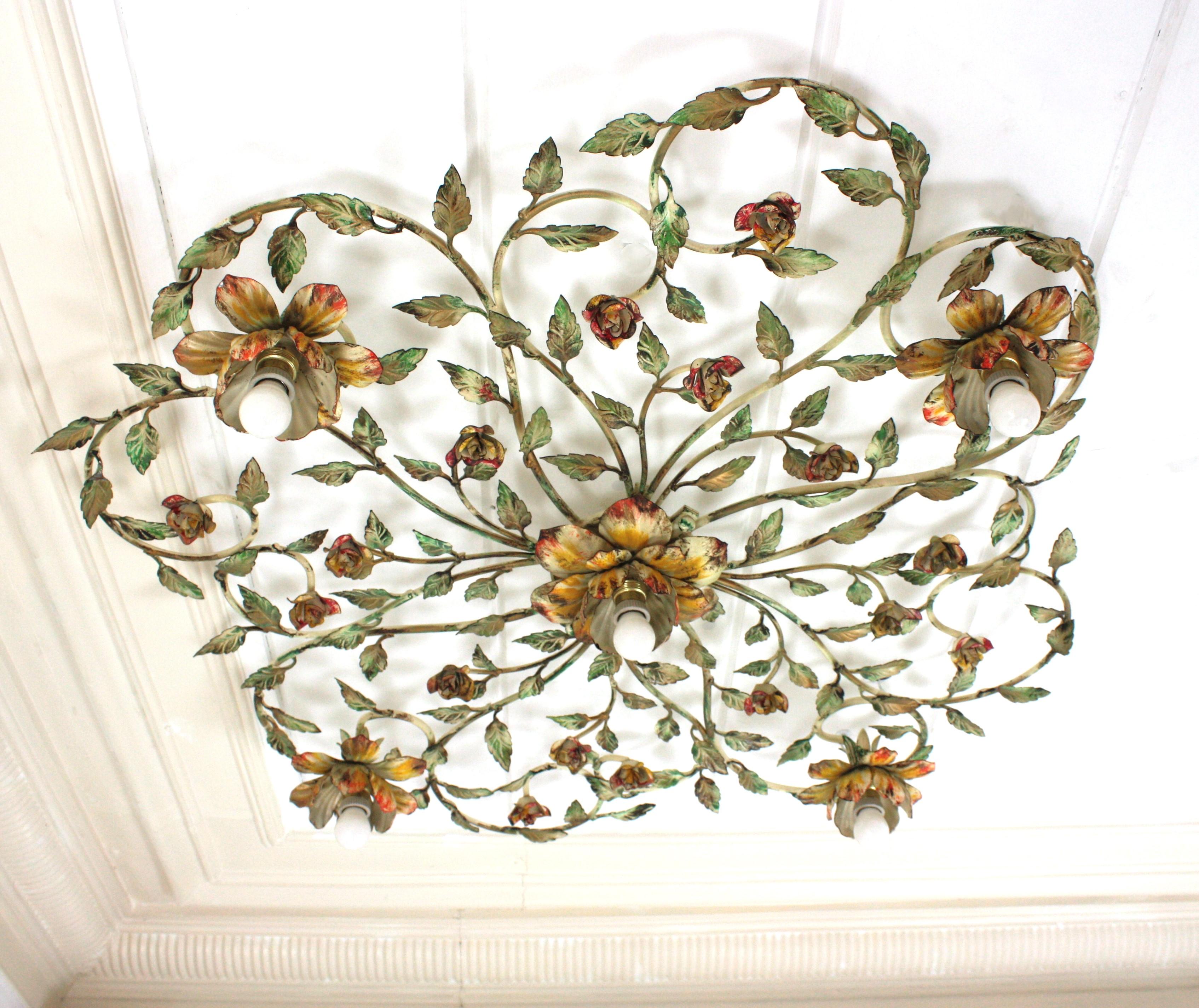 Énorme luminaire à fleur de feuillage en fer polychrome, 47 po Bon état - En vente à Barcelona, ES