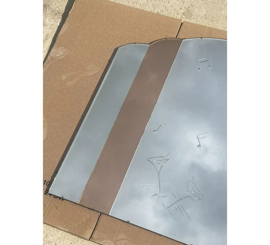 We are delighted to offer for sale this Large 1930s French Art Deco Amber Peach Bevelled wall mirror.

A very decorative piece will suit any room of the house, especially in a hallway or bar area. The back of the frame is made of oak and has the