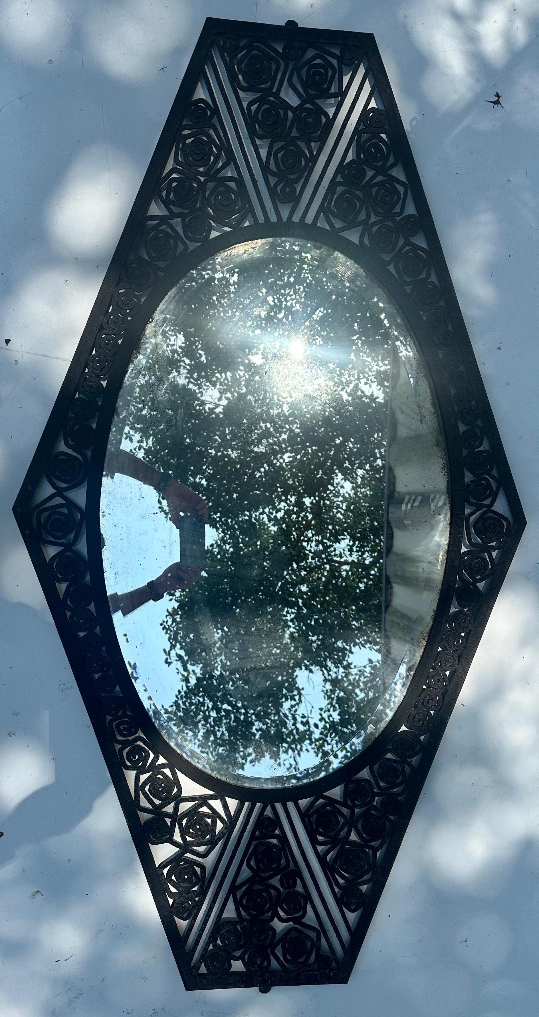 Enorme specchio francese in ferro battuto Art Deco Mirror In condizioni discrete in vendita a Miami, FL