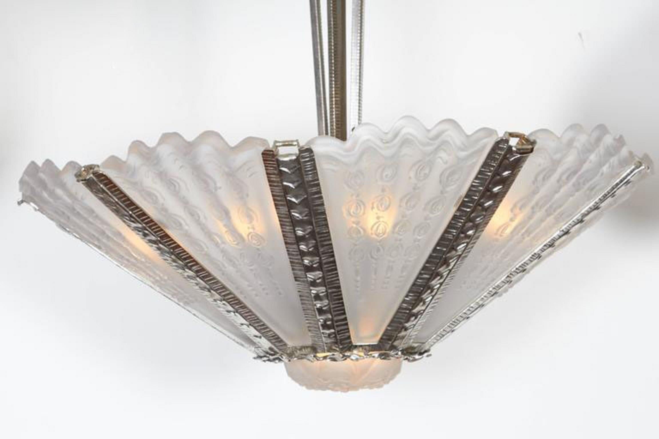 Grand lustre d'art givré + fer forgé à la main, Genet et Michon en vente 10