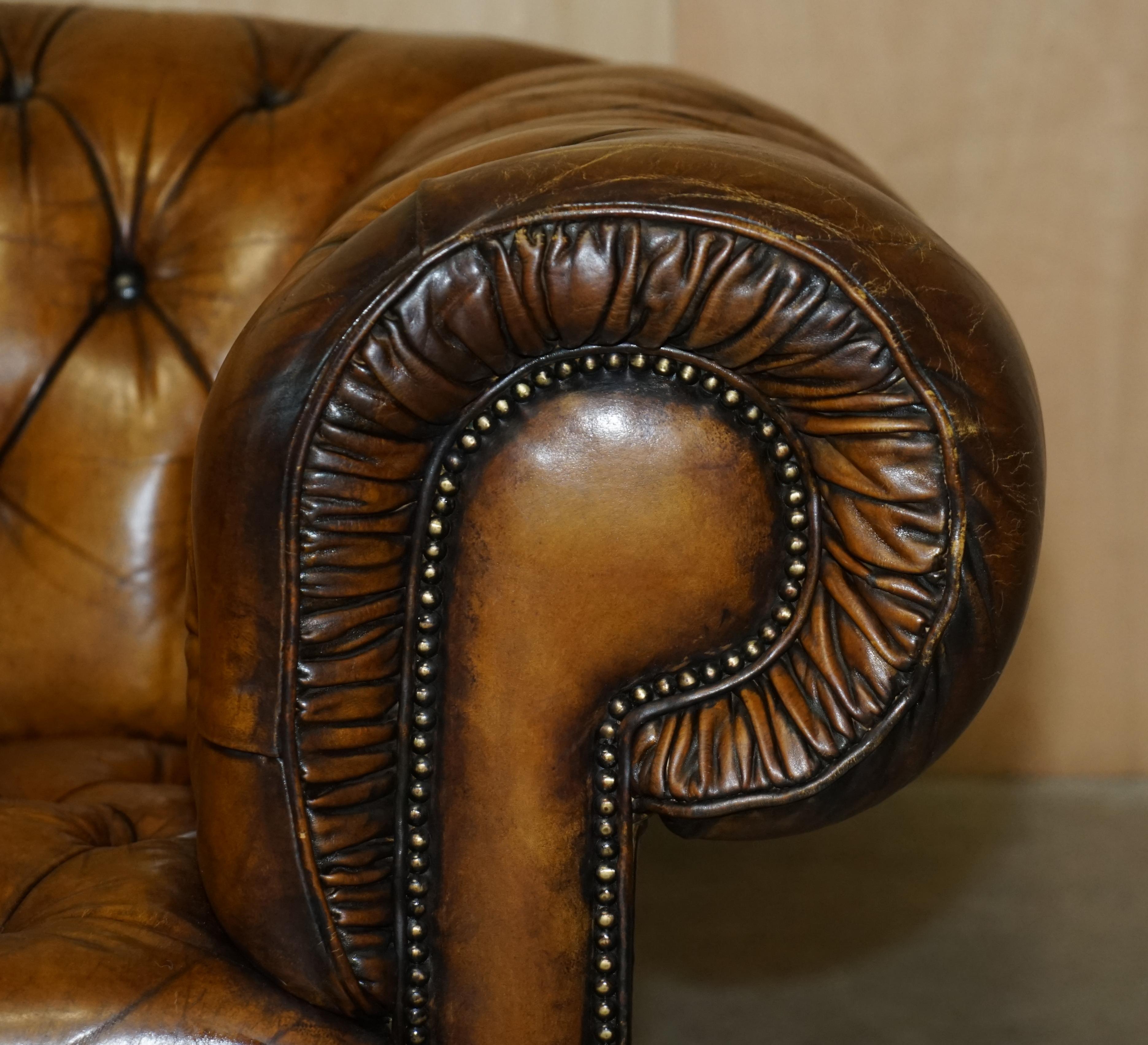 Huge Fully Restored Antique Chesterfield Club Armchair Whisky Brown Leather For Sale 3