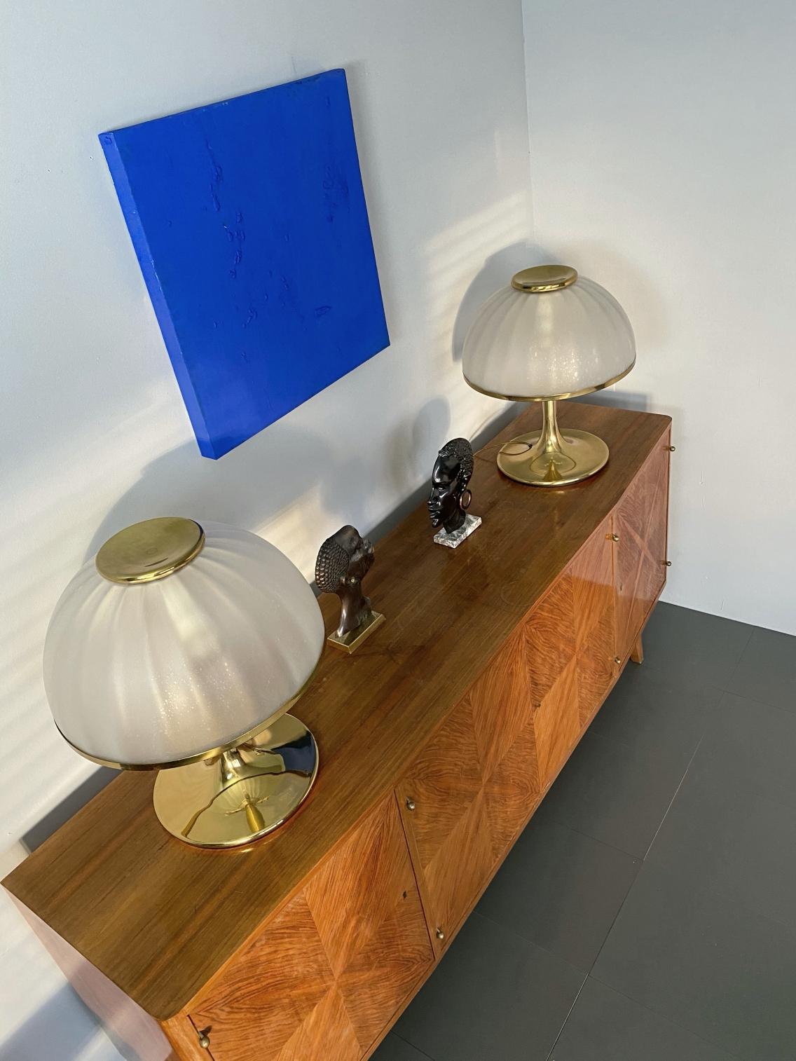 F. Fabbian Huge Brass Table Lamps, Blown Shades, 1970s, Italy For Sale 5