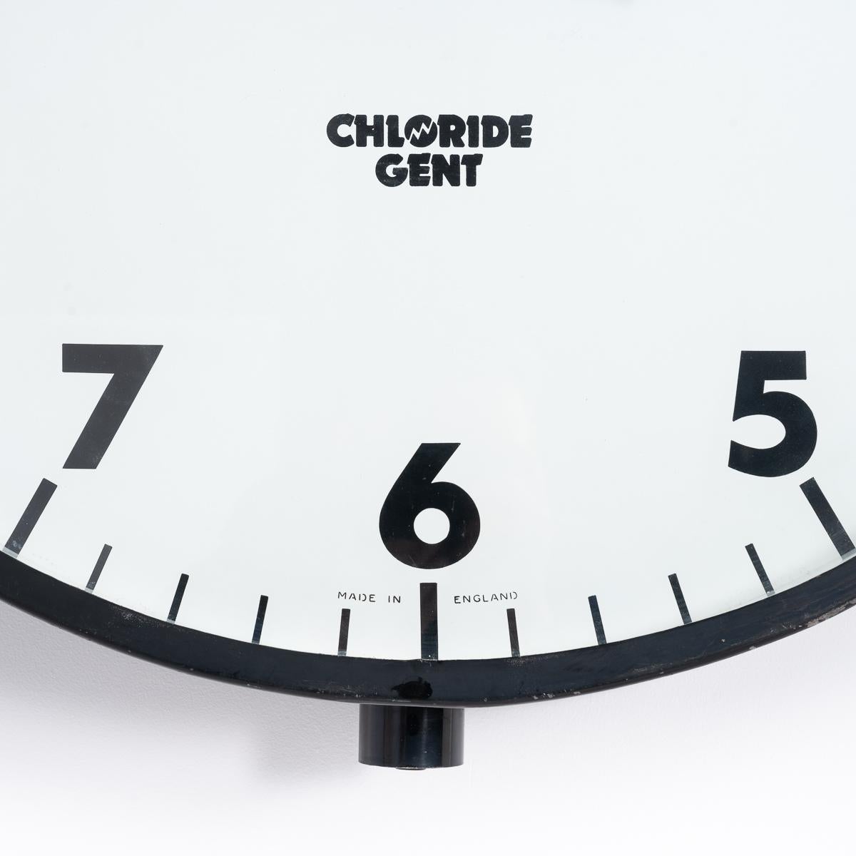 Huge Gent Chloride Vintage Railway Station Wall Clock In Good Condition In Nottingham, GB