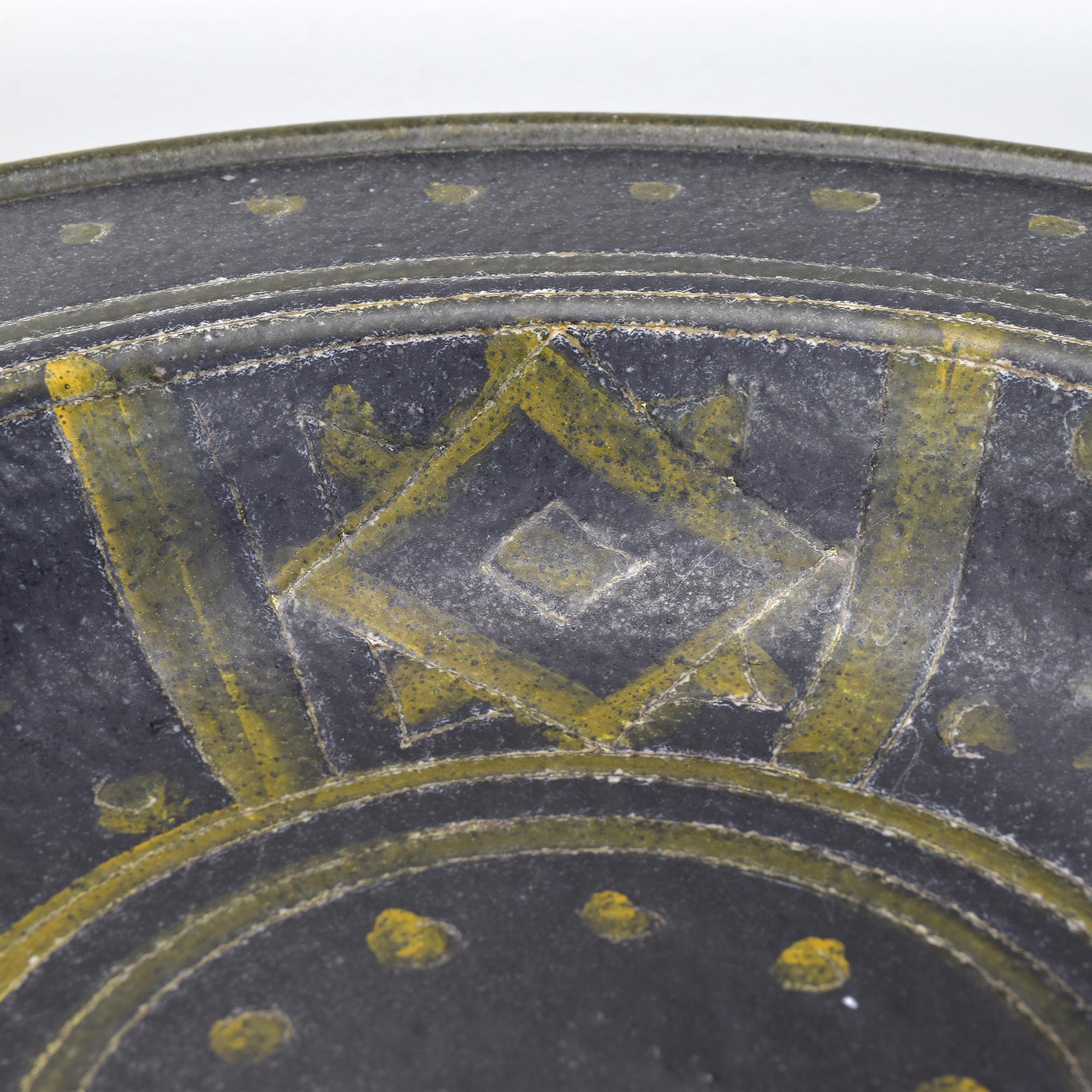 Italiano Enorme centrotavola geometrico in ceramica in stile ICS Gambone Bitossi in vendita