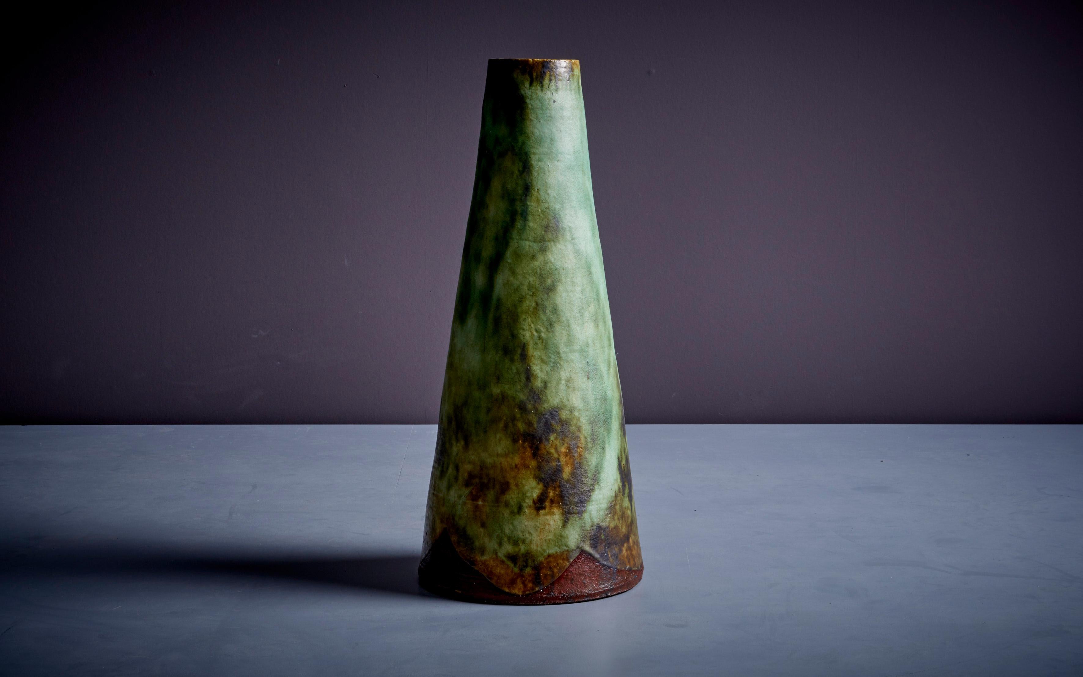 Huge Gerhard Liebenthron Studio Vase in Excellent Condition In Excellent Condition For Sale In Berlin, DE