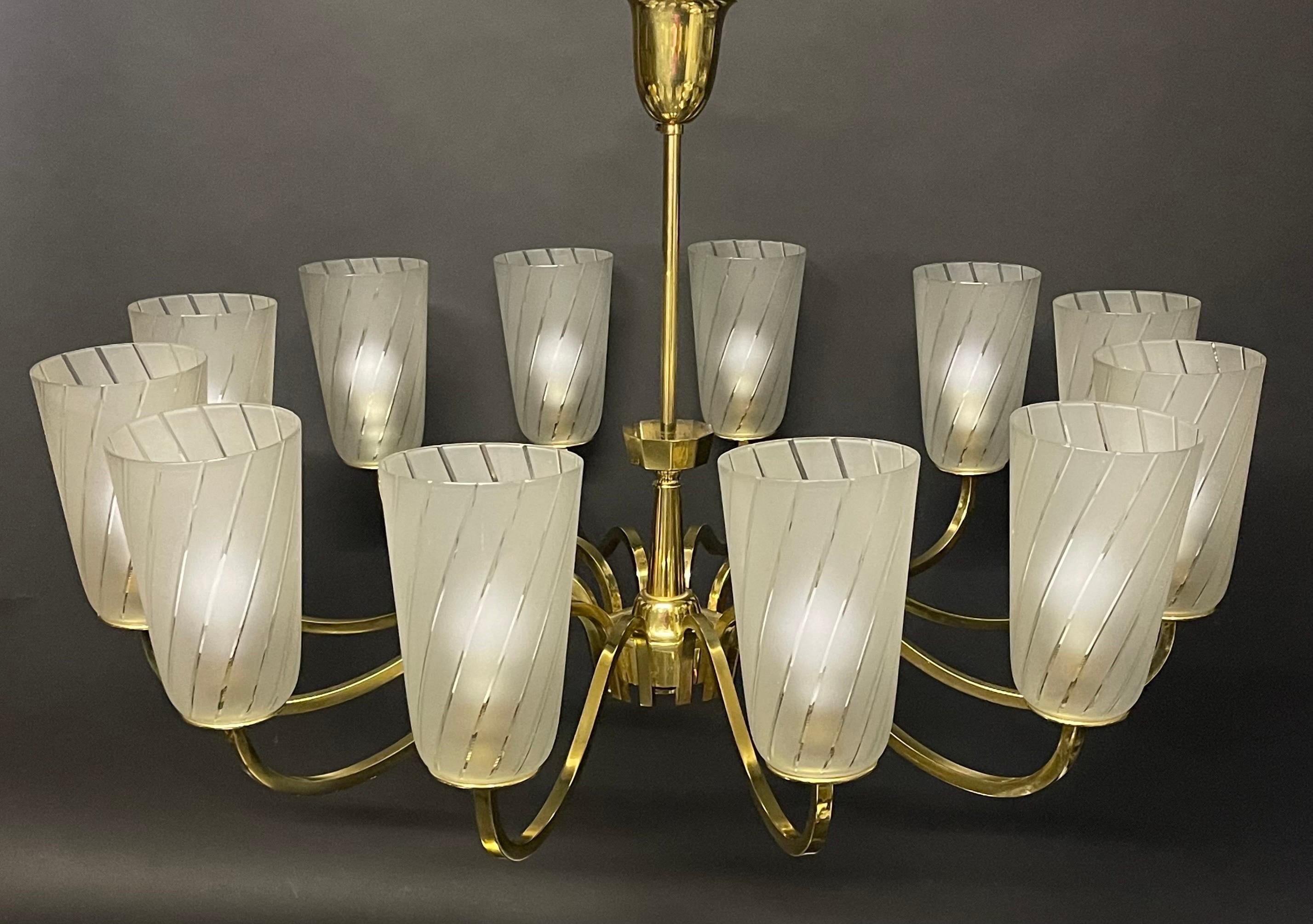 Huge German Art Deco Polished Brass and Frosted Glass Chandelier, 1940s For Sale 4