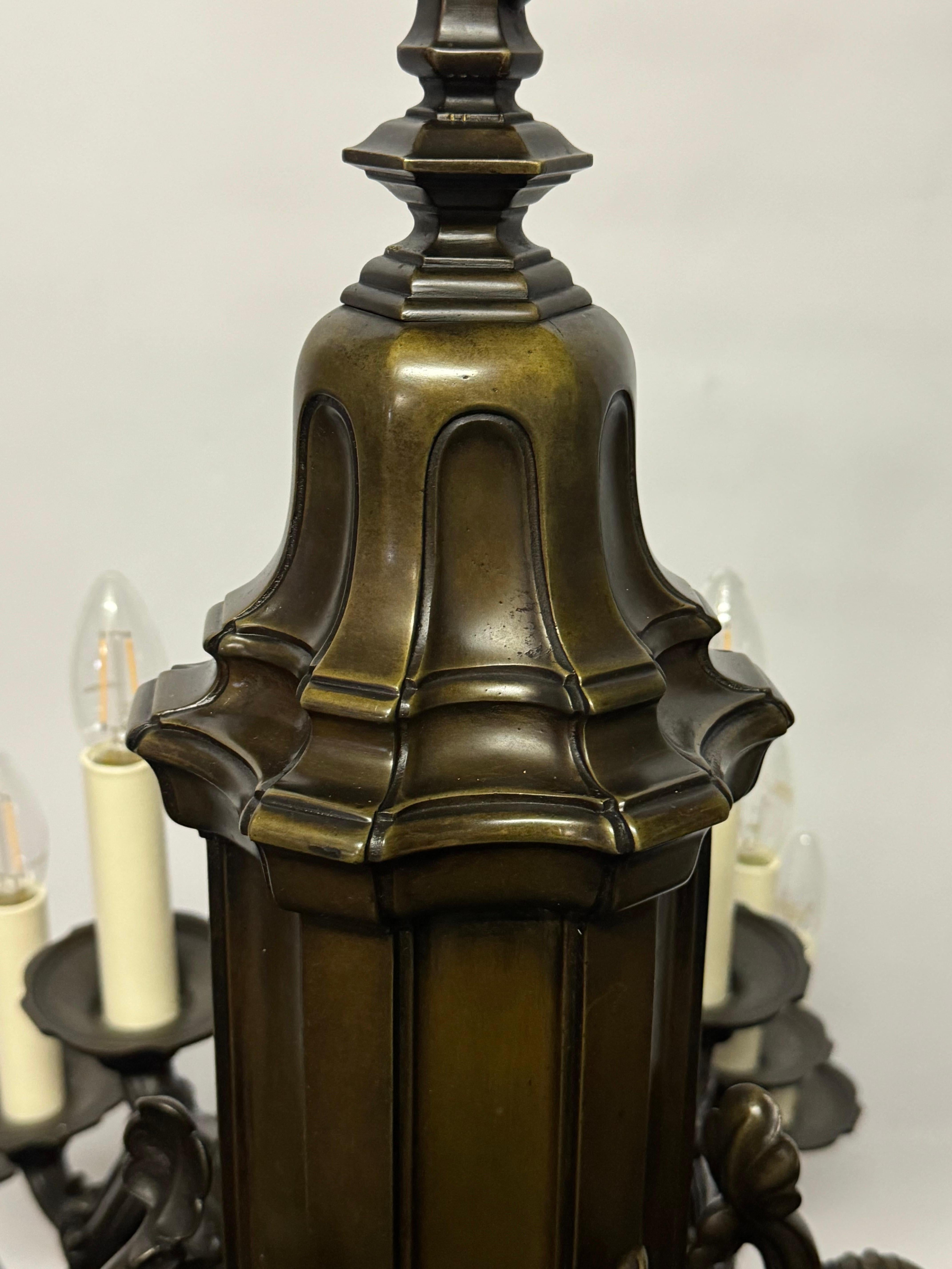 Enorme Art Nouveau alemán  Araña de bronce, hacia 1900 en Excelente estado para la venta en Wiesbaden, Hessen