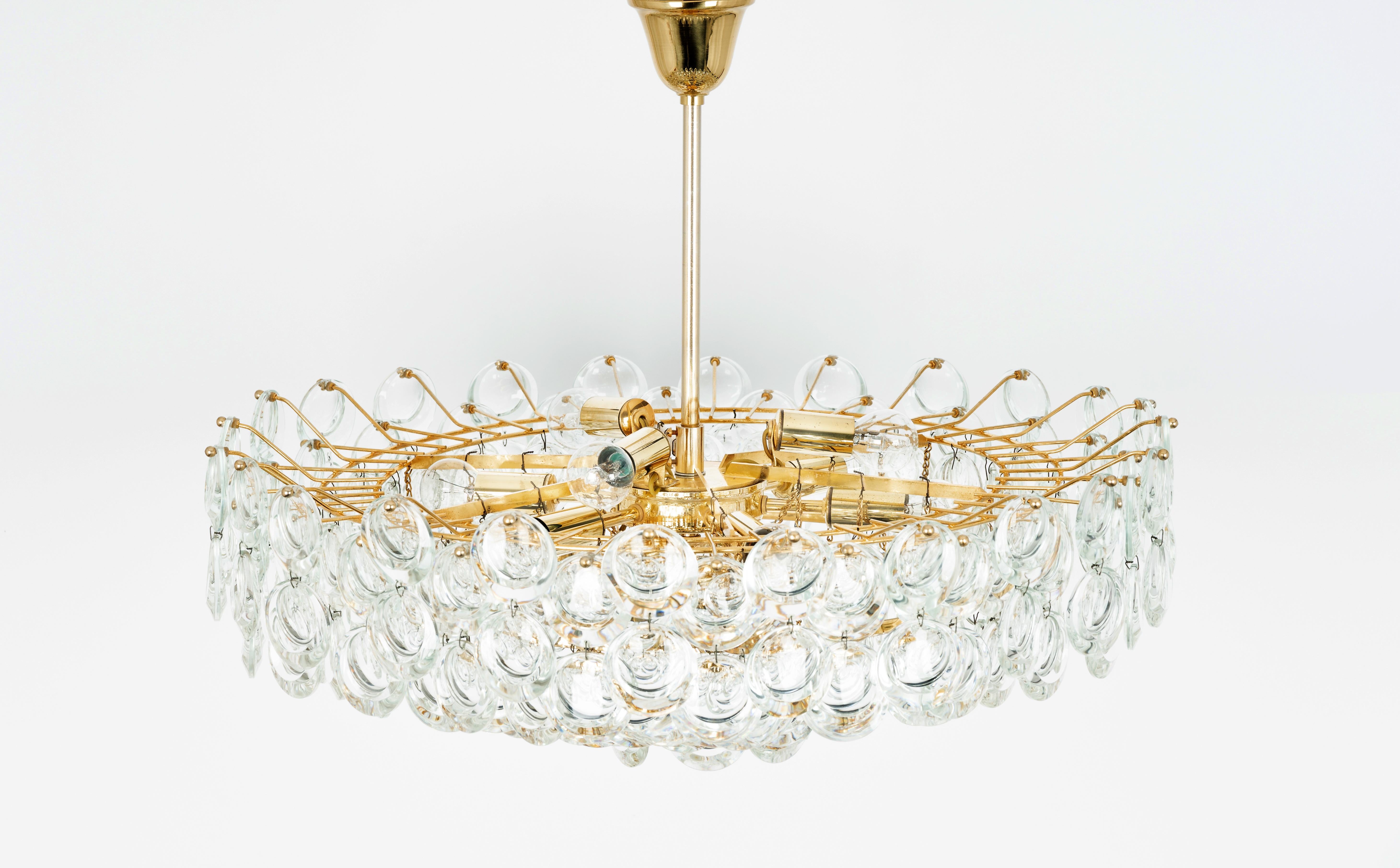 Mid-Century Modern Huge Gilt Brass and Crystal Chandelier, Sciolari Design by Palwa, Germany, 1970s For Sale