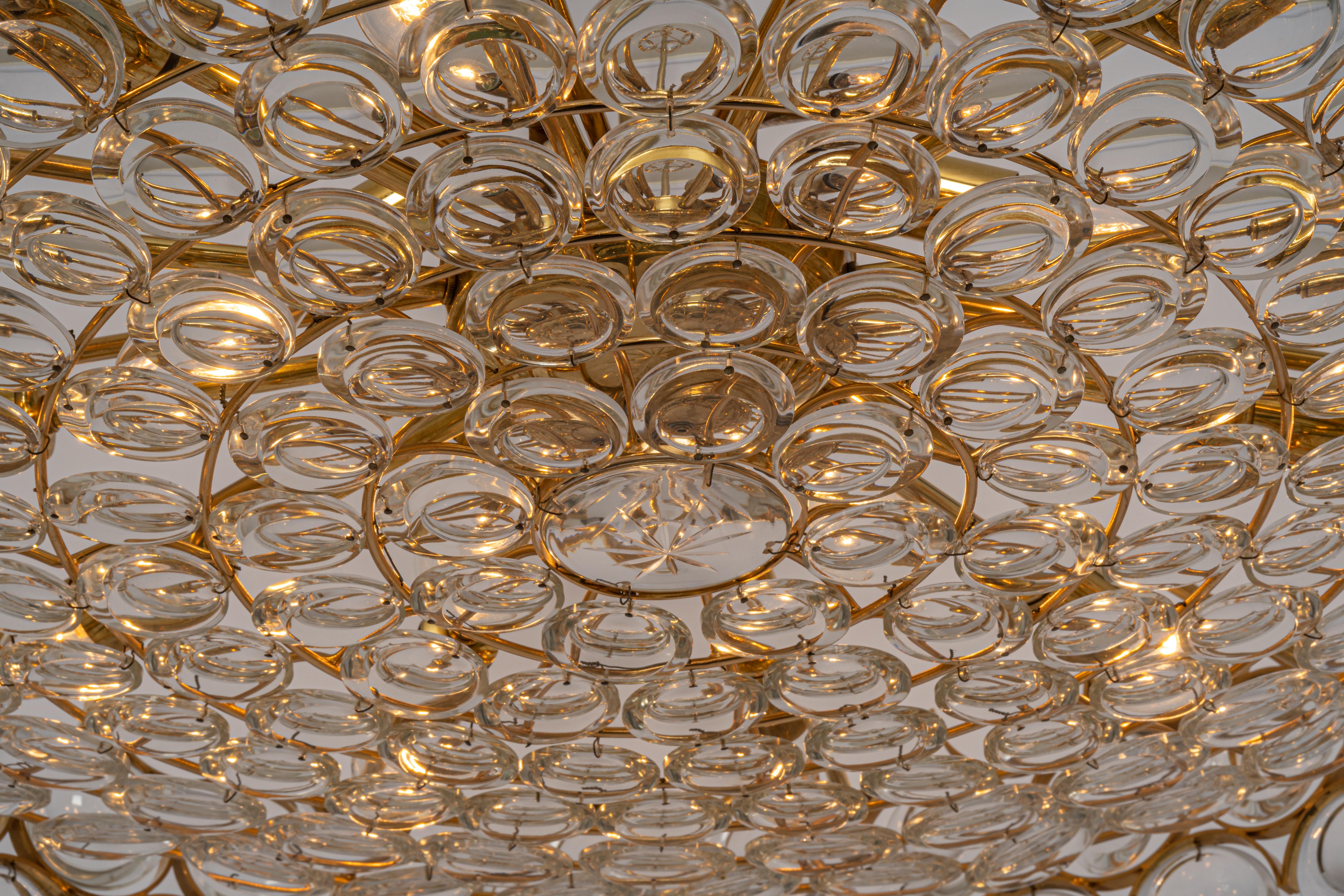 Huge Gilt Brass and Crystal Chandelier, Sciolari Design by Palwa, Germany, 1970s For Sale 2