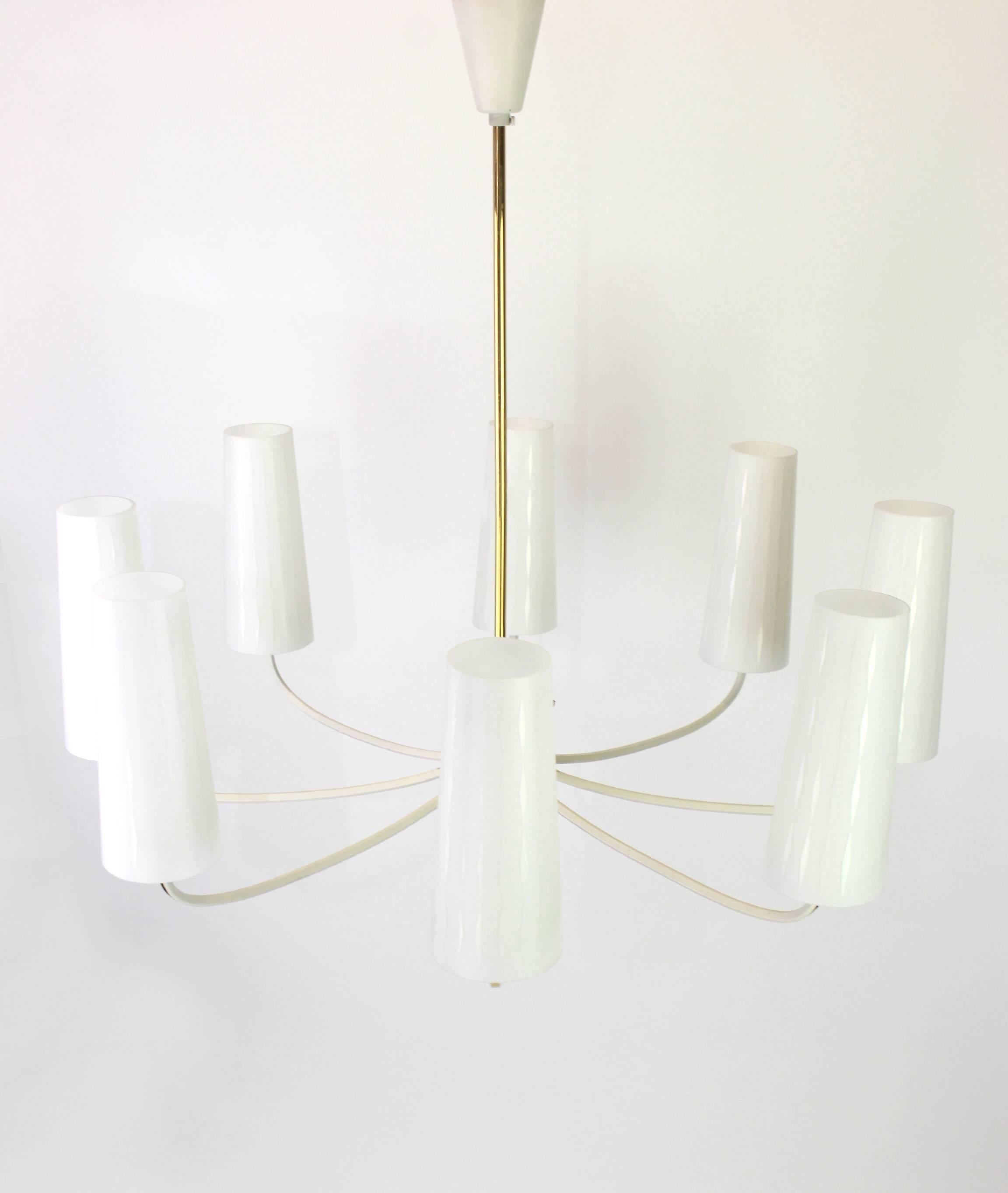 Mid-Century Modern Huge Glass Classic Chandelier, in the Style of Stilnovo, 1950s
