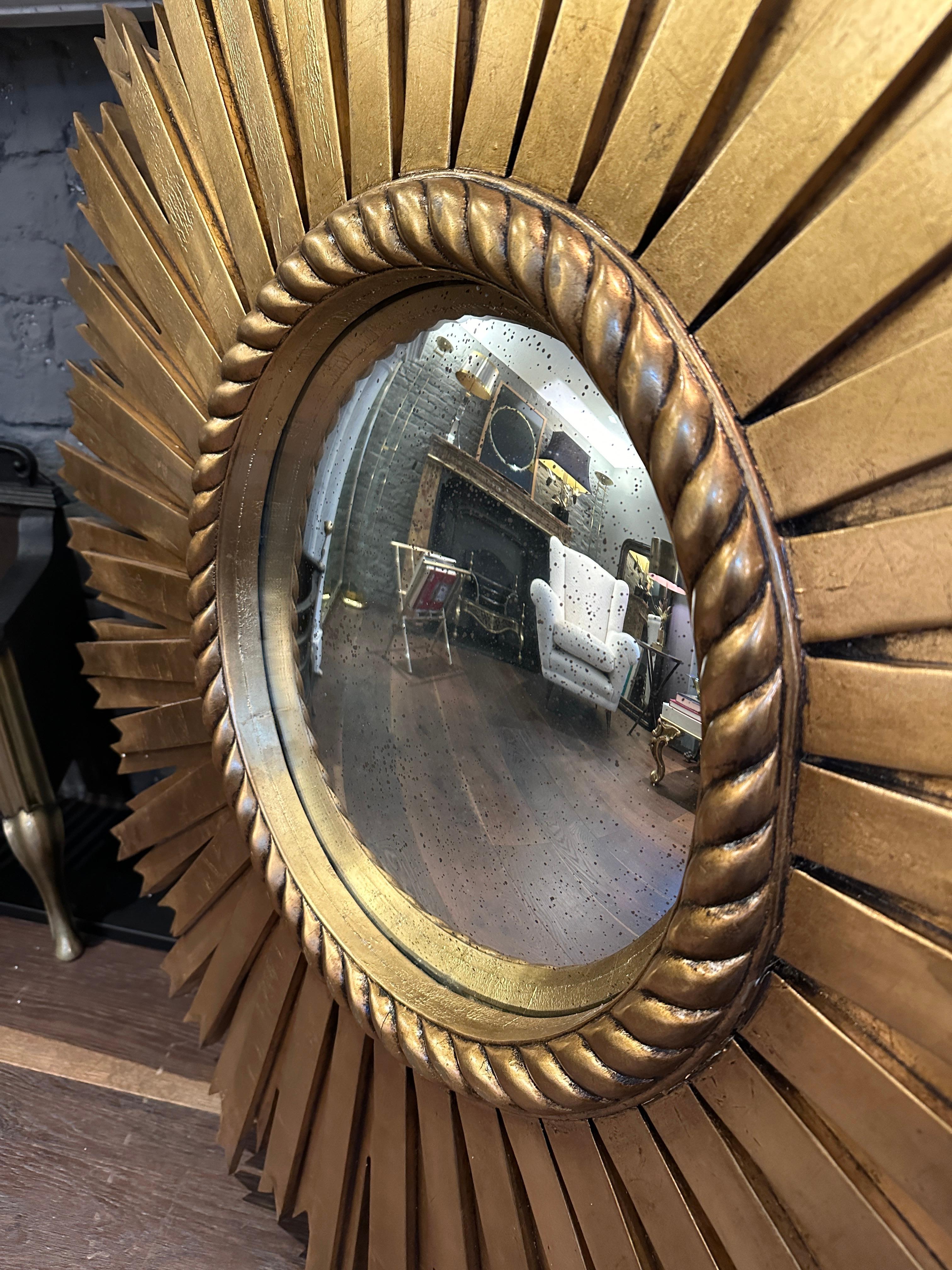 Huge Gold Gilt Carved Sunburst Convex Mirror  For Sale 2