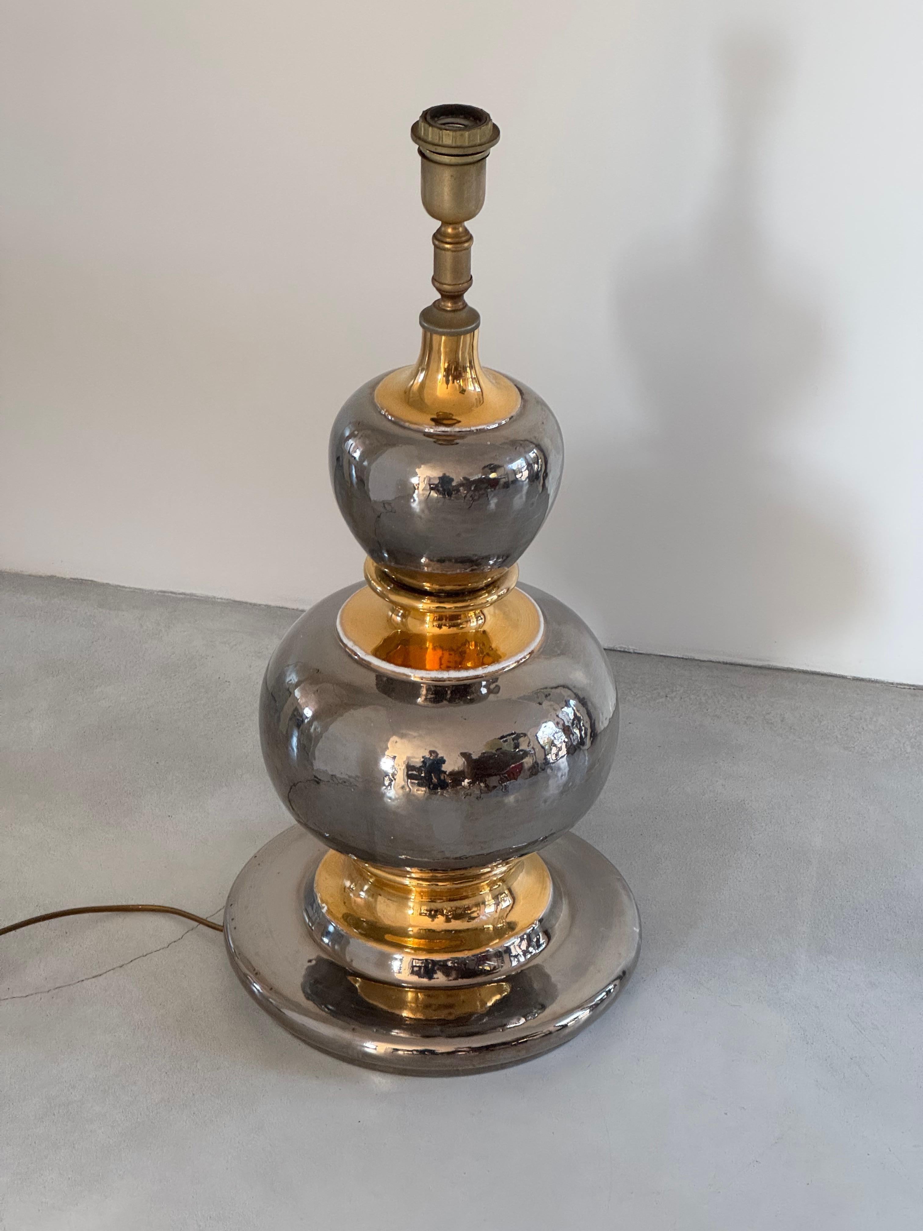 italien Énorme lampe en céramique en forme de rosaire en or et argent attribuée à Zaccagnini Italie circa 1970 en vente