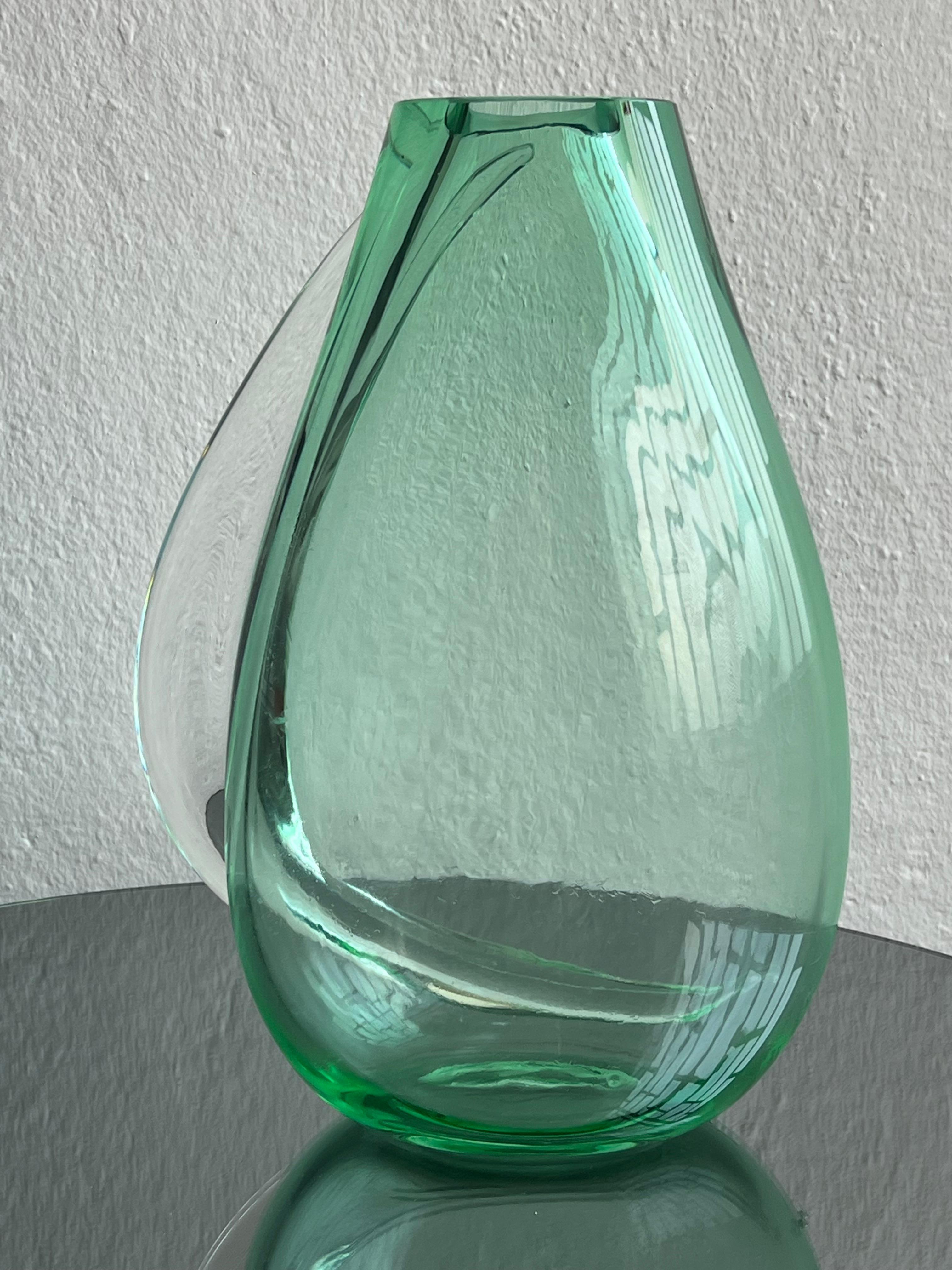 Enorme jarrón verde de cristal de Murano del maestro artesano Flavio Poli Años 70 en venta 4