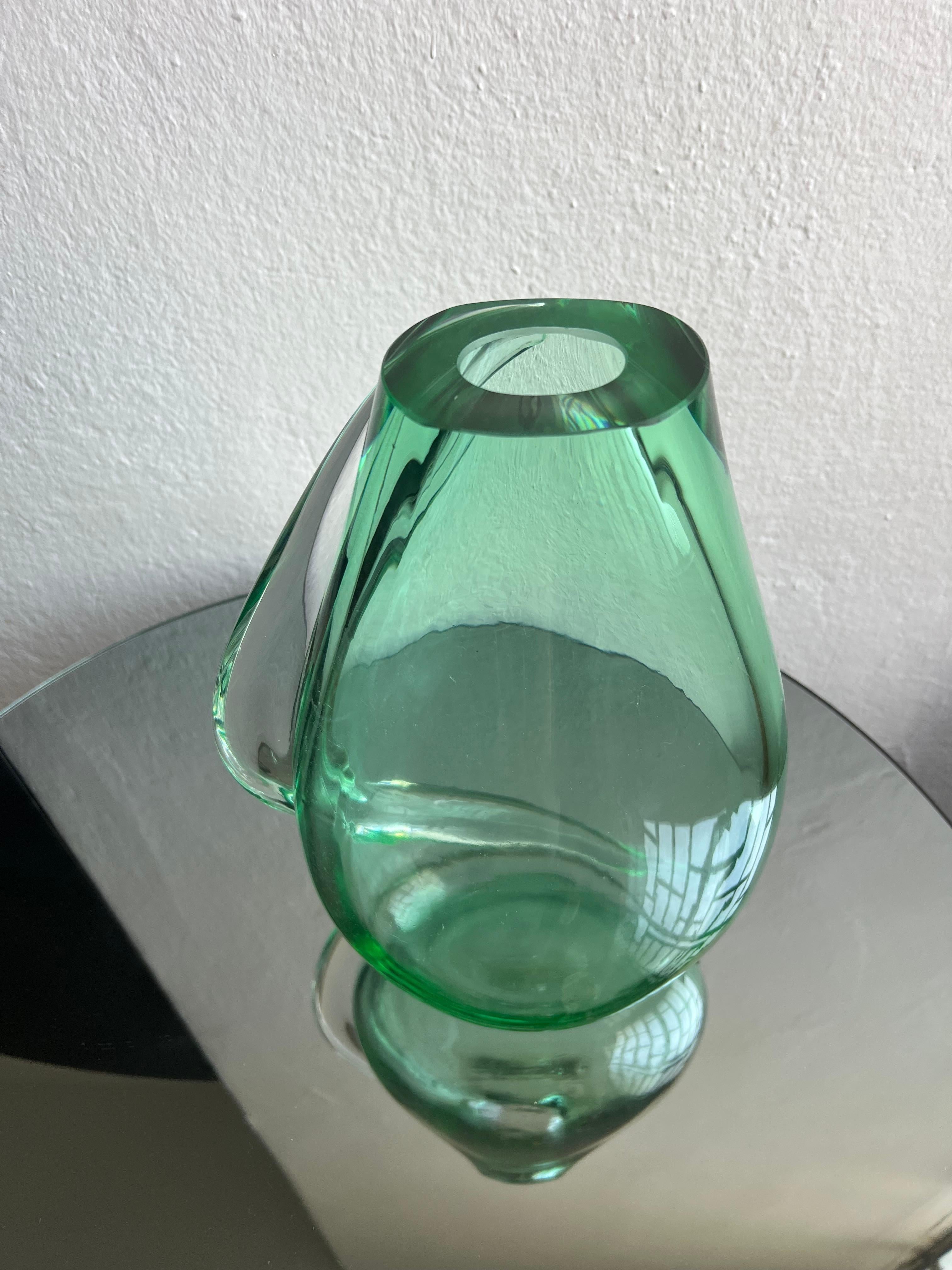 Enorme jarrón verde de cristal de Murano del maestro artesano Flavio Poli Años 70 en venta 5