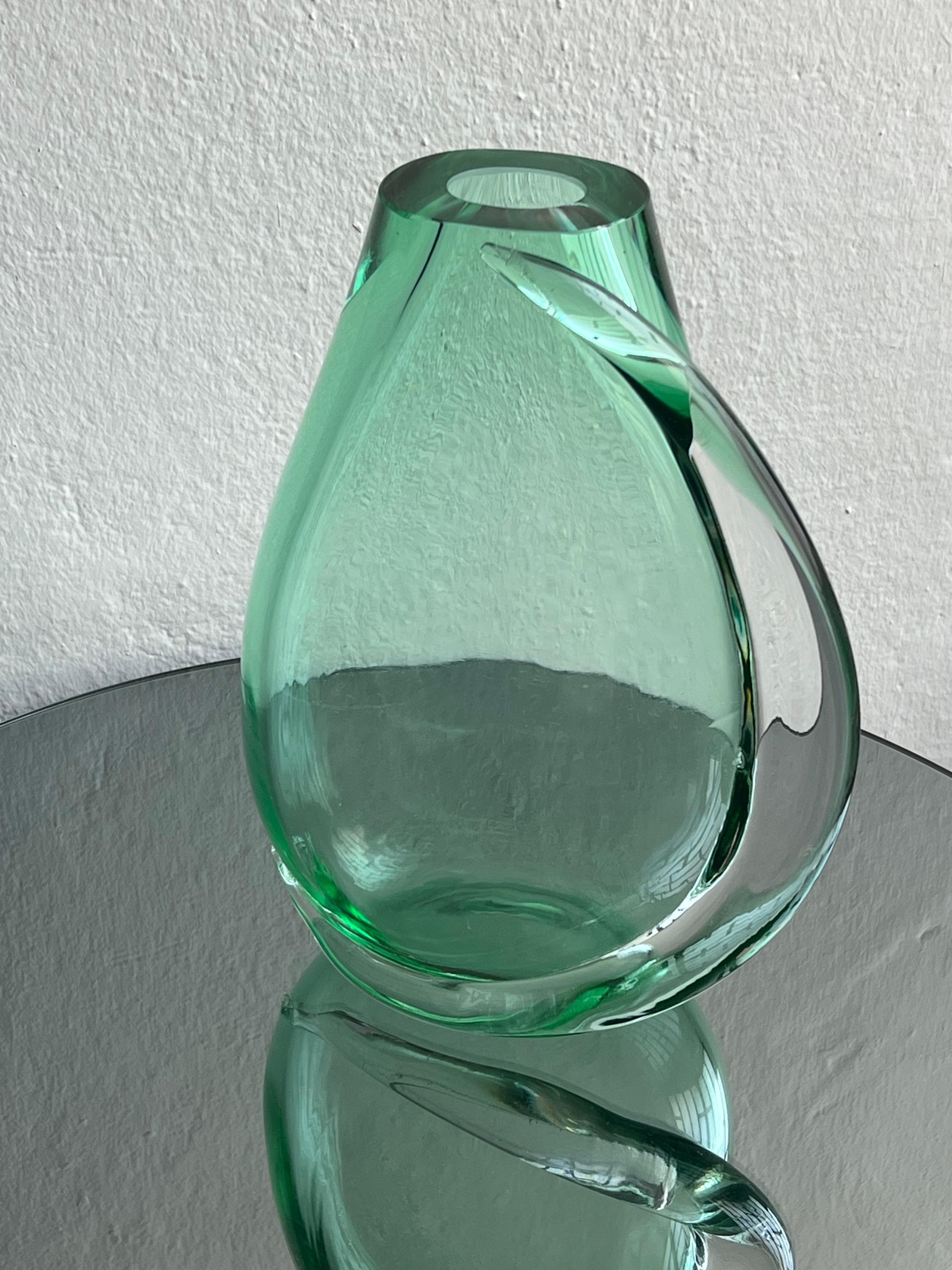 Enorme jarrón verde de cristal de Murano del maestro artesano Flavio Poli Años 70 Moderno de mediados de siglo en venta