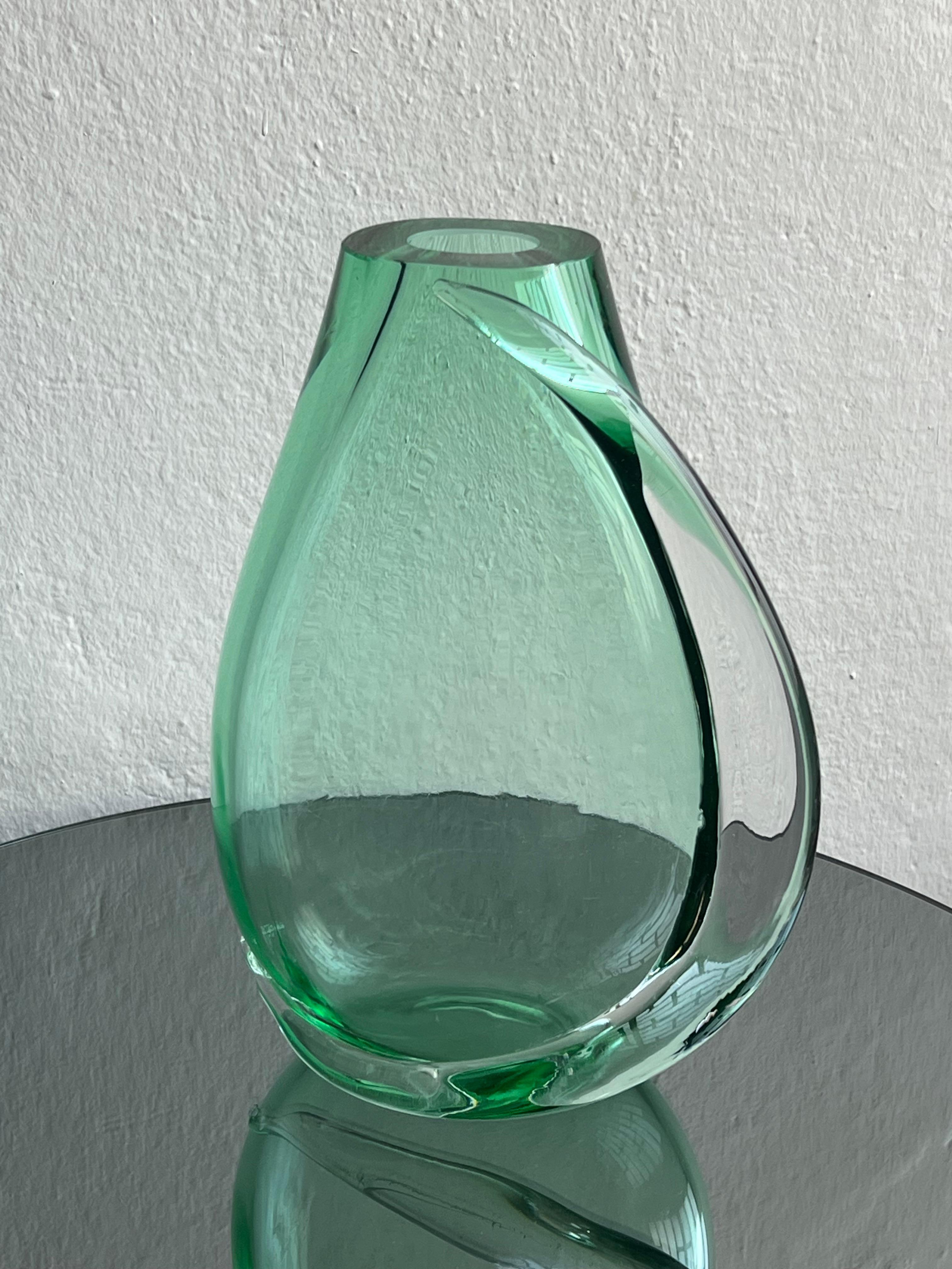 Enorme jarrón verde de cristal de Murano del maestro artesano Flavio Poli Años 70 Italiano en venta