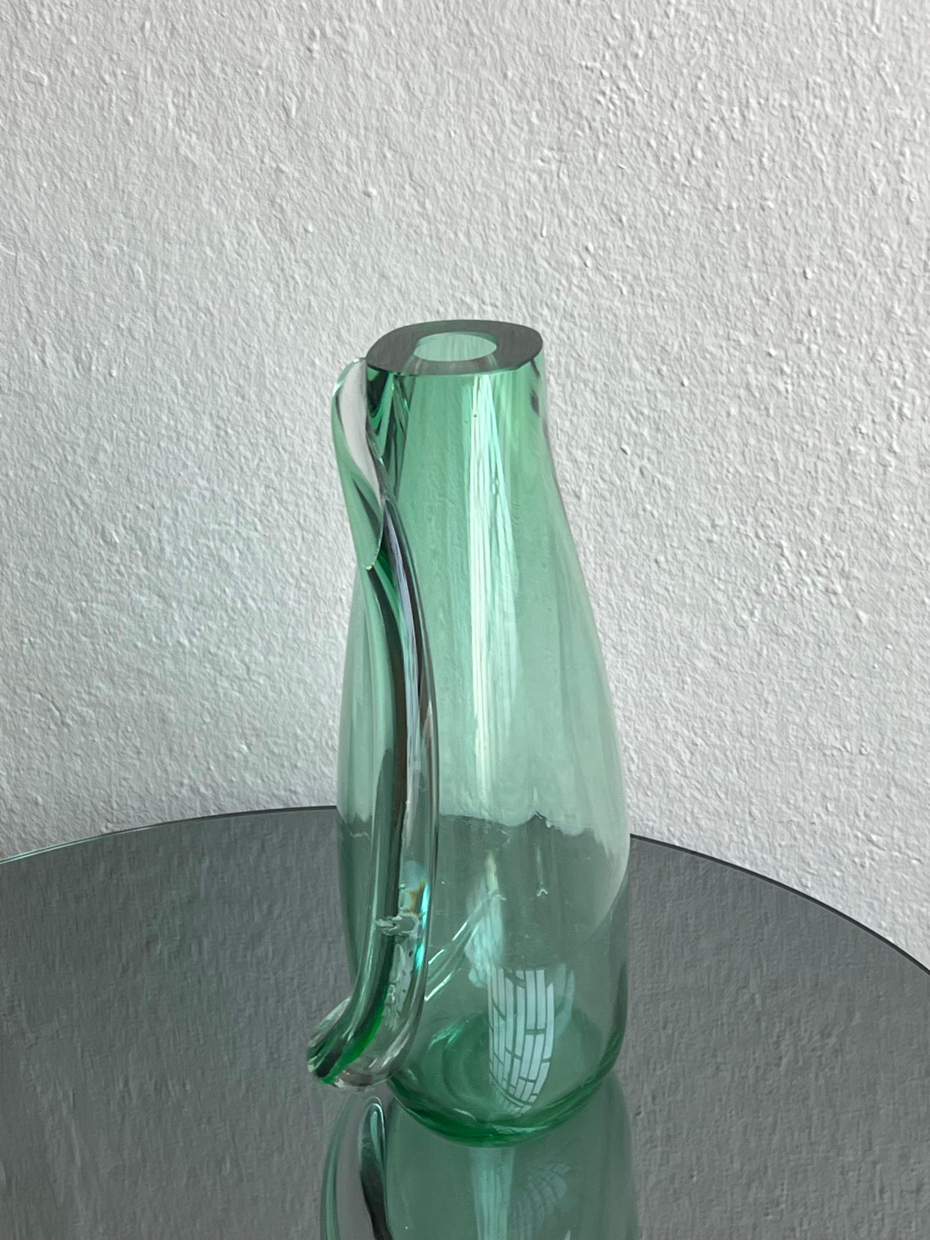 Enorme jarrón verde de cristal de Murano del maestro artesano Flavio Poli Años 70 Vidrio en venta
