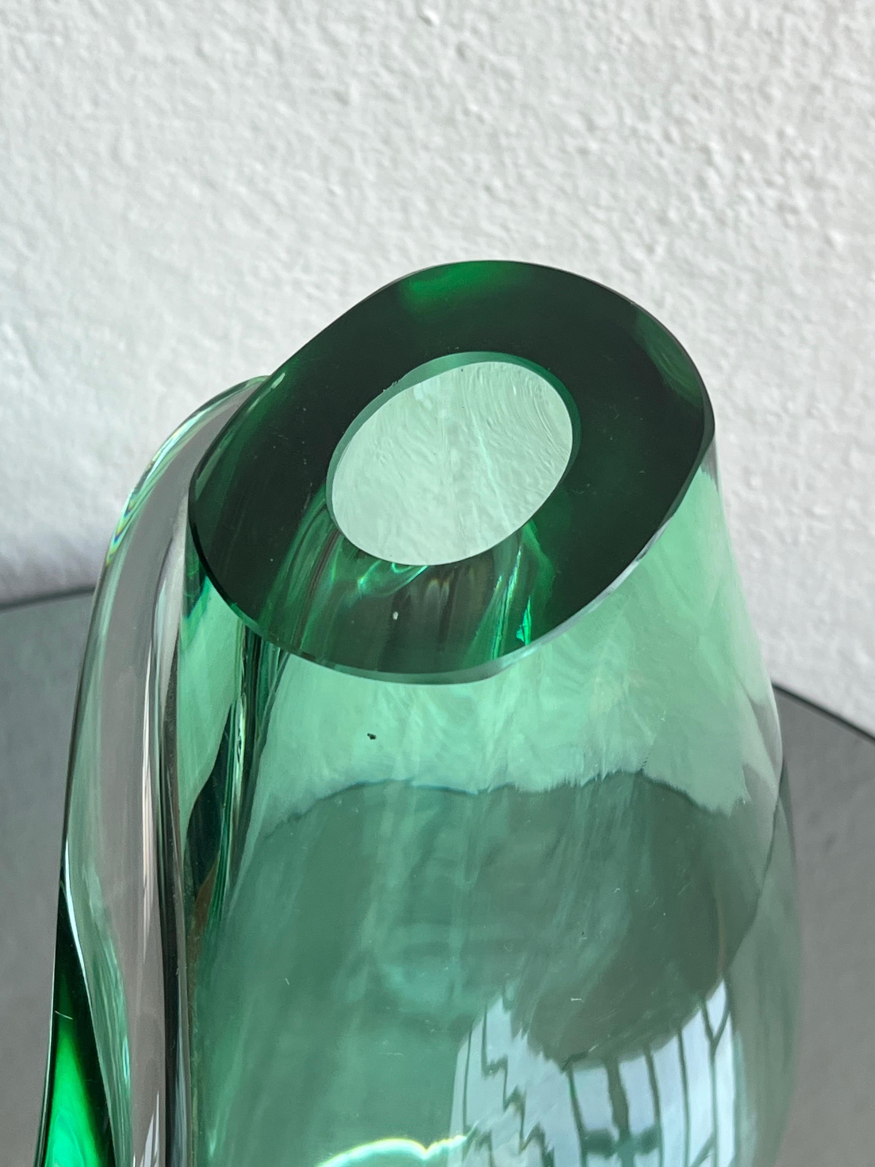 Enorme jarrón verde de cristal de Murano del maestro artesano Flavio Poli Años 70 en venta 2