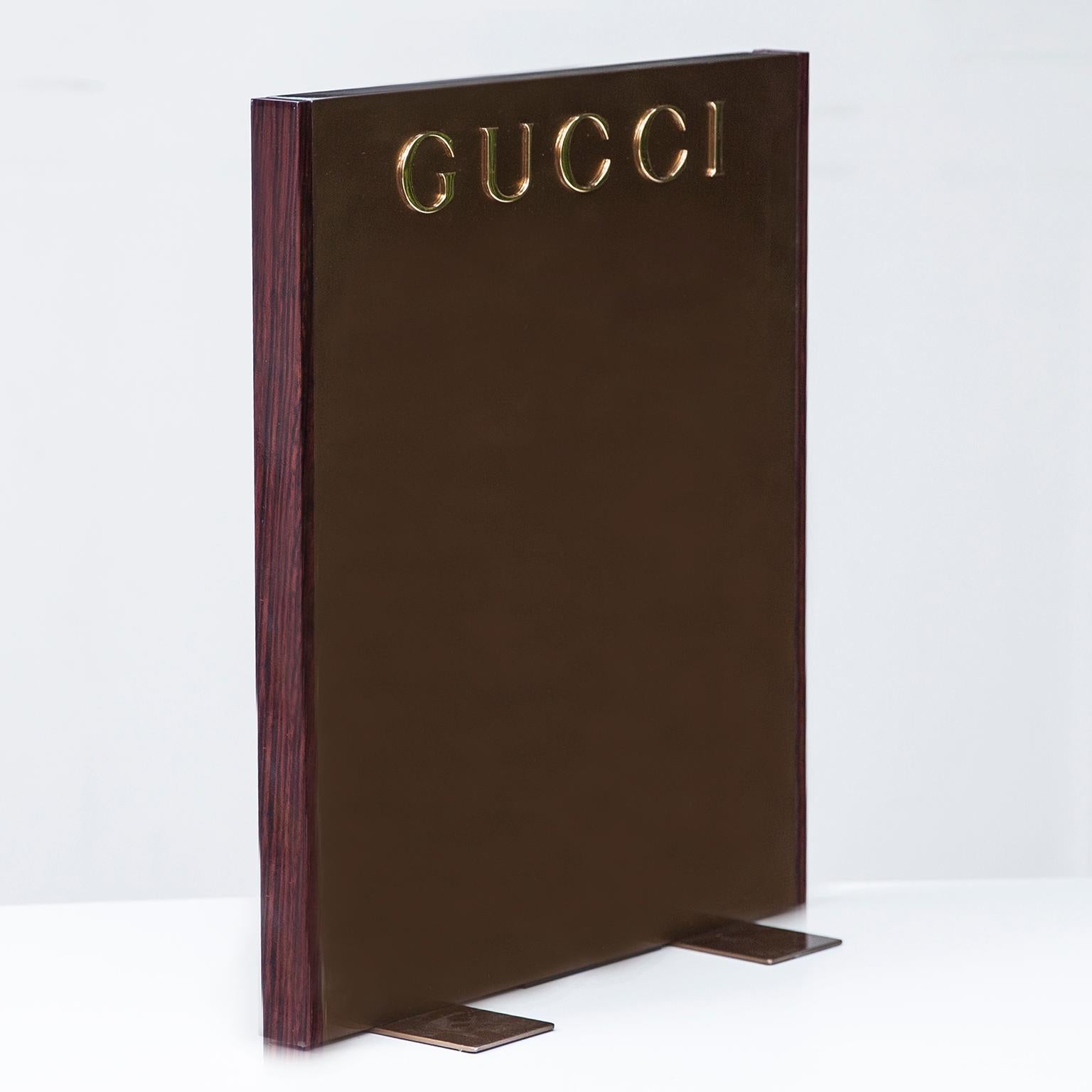 gucci stand