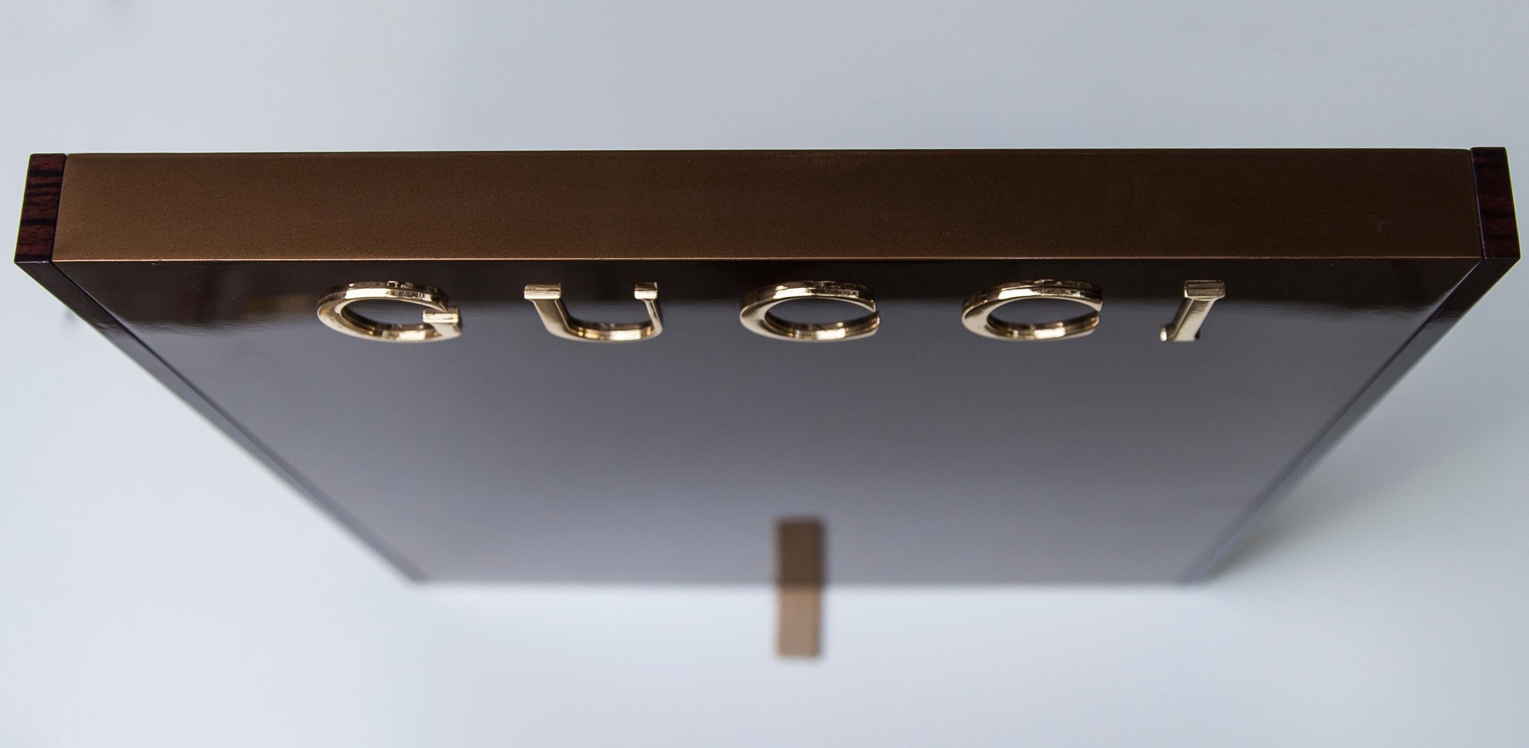 gucci display