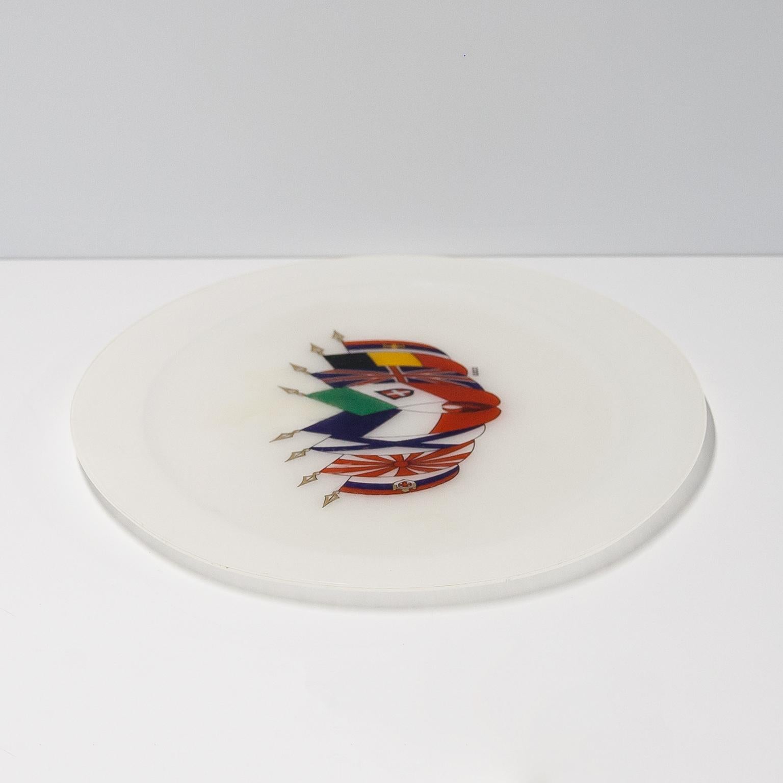 Mid-Century Modern Huge Gucci Oval Vintage Lucite Flags Tray 1970s For Sale