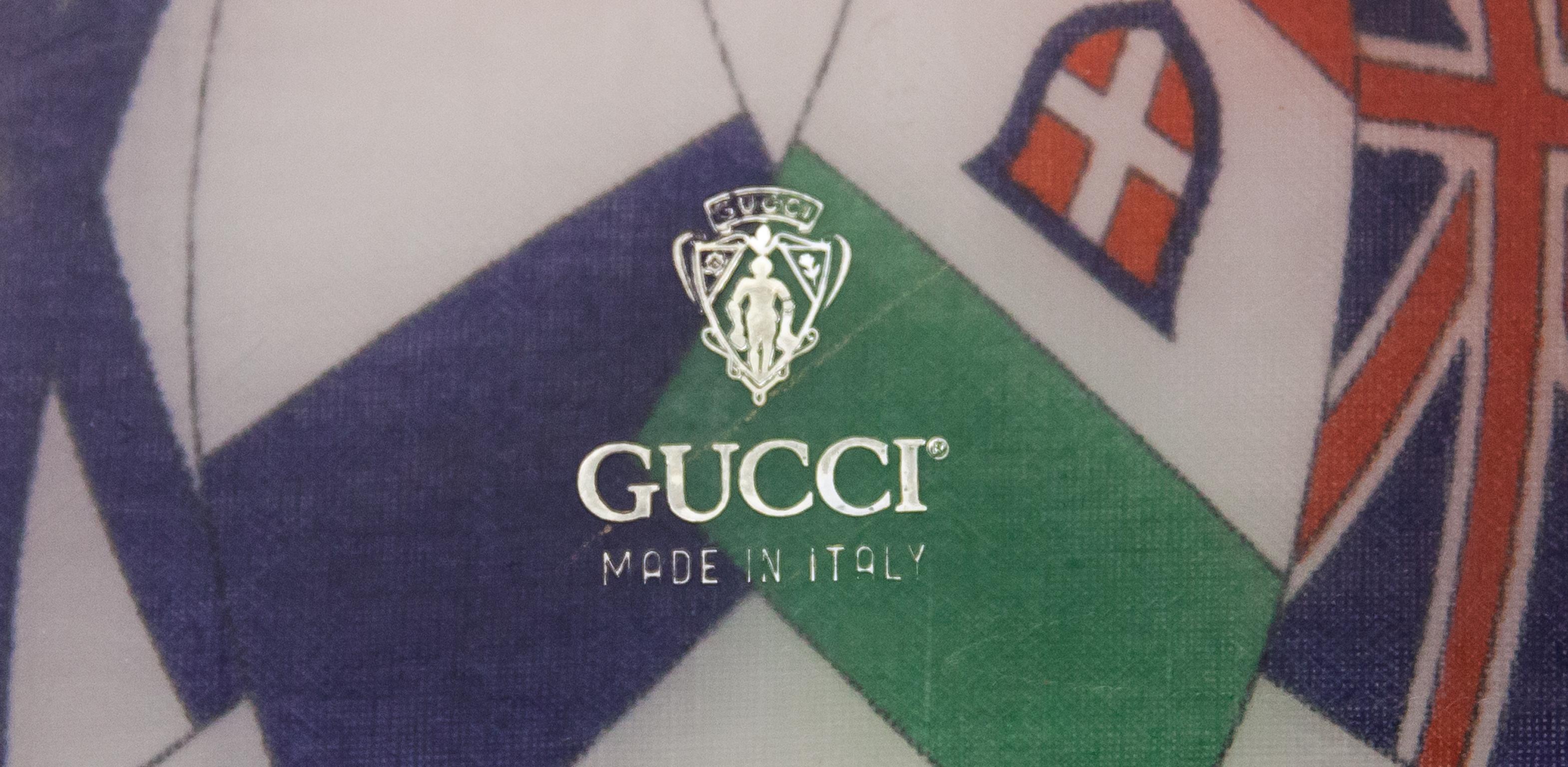 Huge Gucci Oval Vintage Lucite Flags Tray 1970s For Sale 1