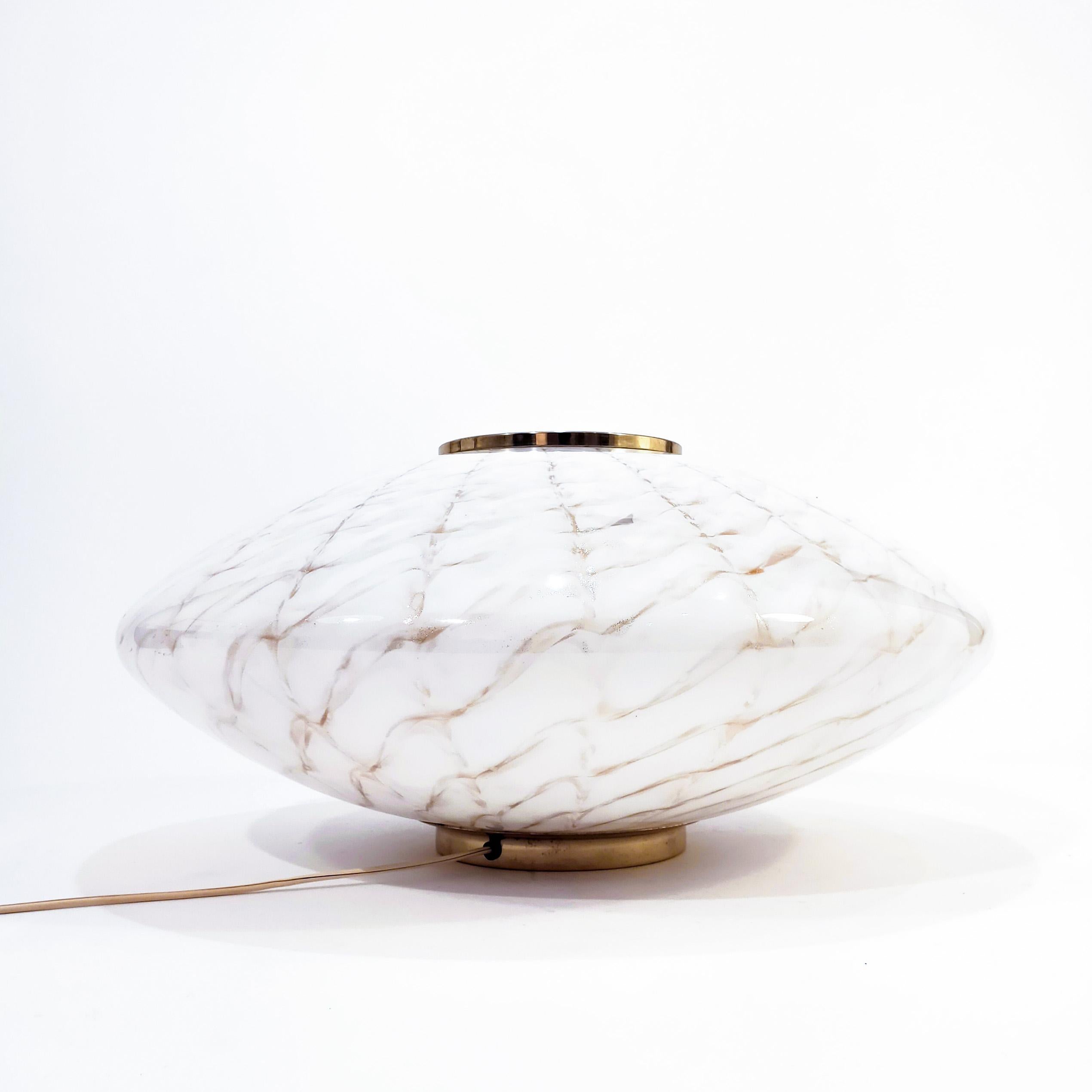 Huge hand-blown murano floor/table lamp by F. Fabbian for Mazzega, Italy, 1970s Era espacial en venta