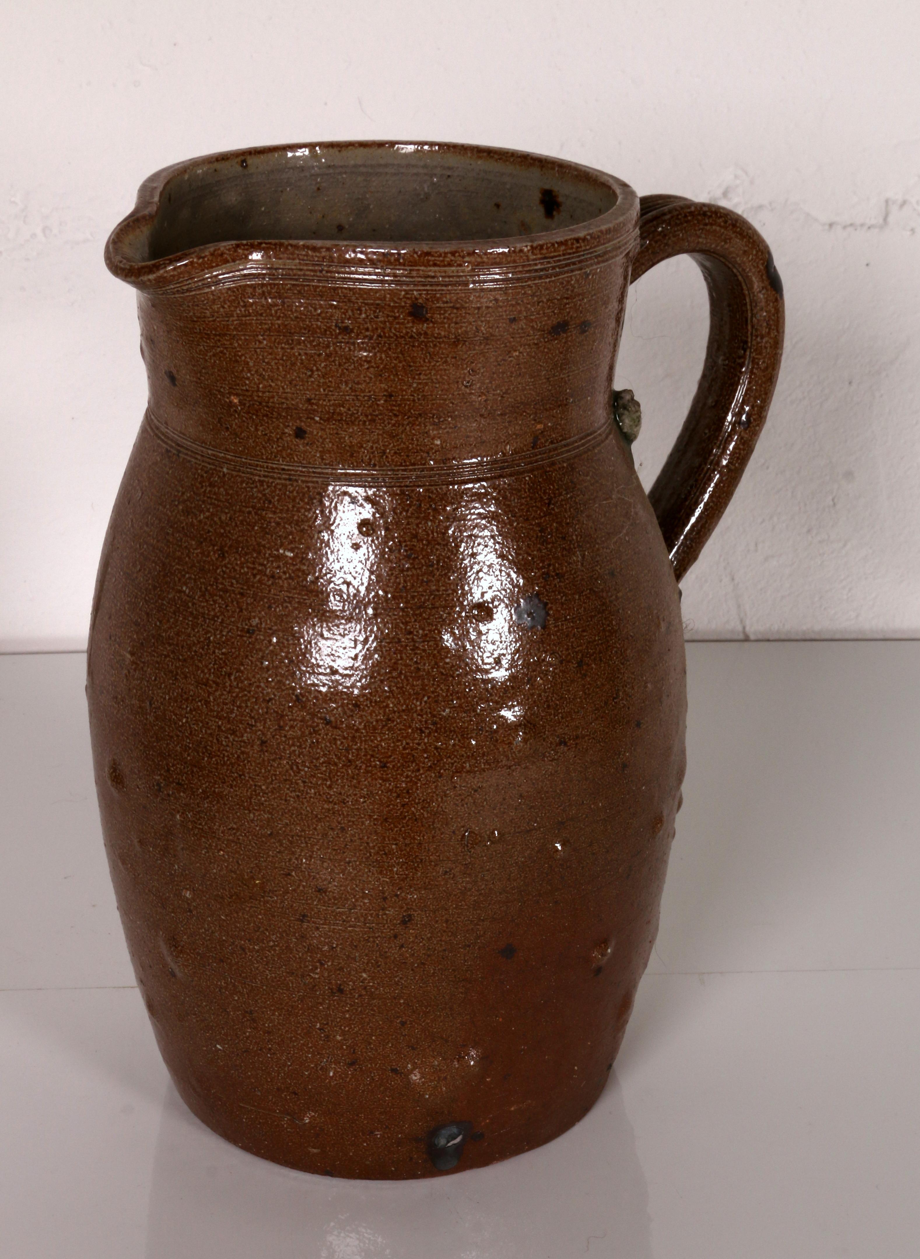 énorme JUG archaïque fait main Gritstone Portugal 1970 JAR Pitcher en vente 2