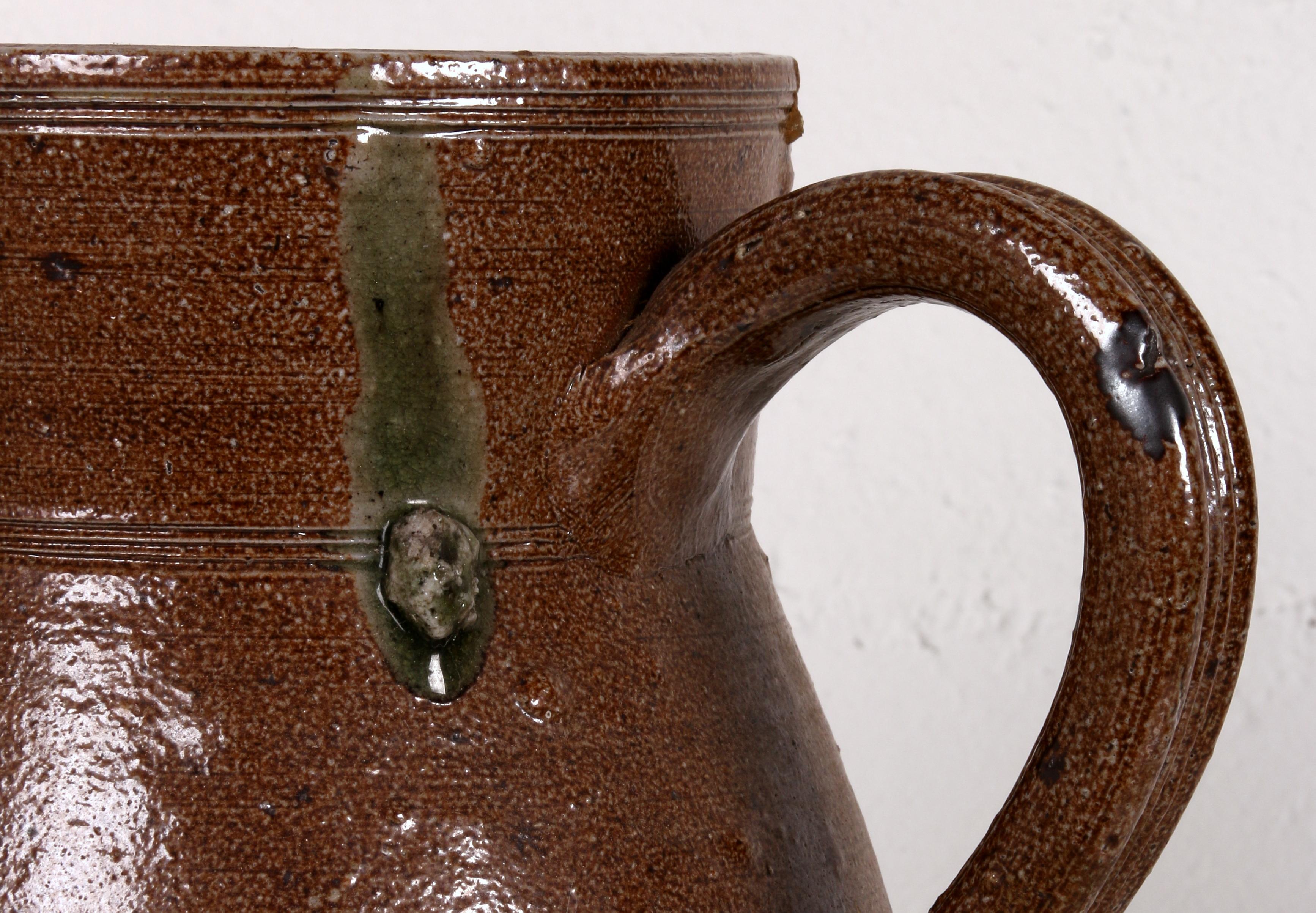 Vernissé énorme JUG archaïque fait main Gritstone Portugal 1970 JAR Pitcher en vente