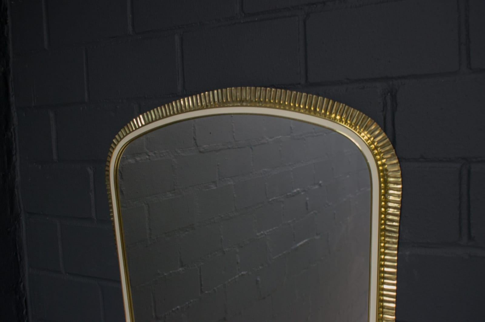 Huge Handmade Brass Mirror from Vereinigte Werkstätten München, Germany, 1960s In Good Condition In Nürnberg, Bayern